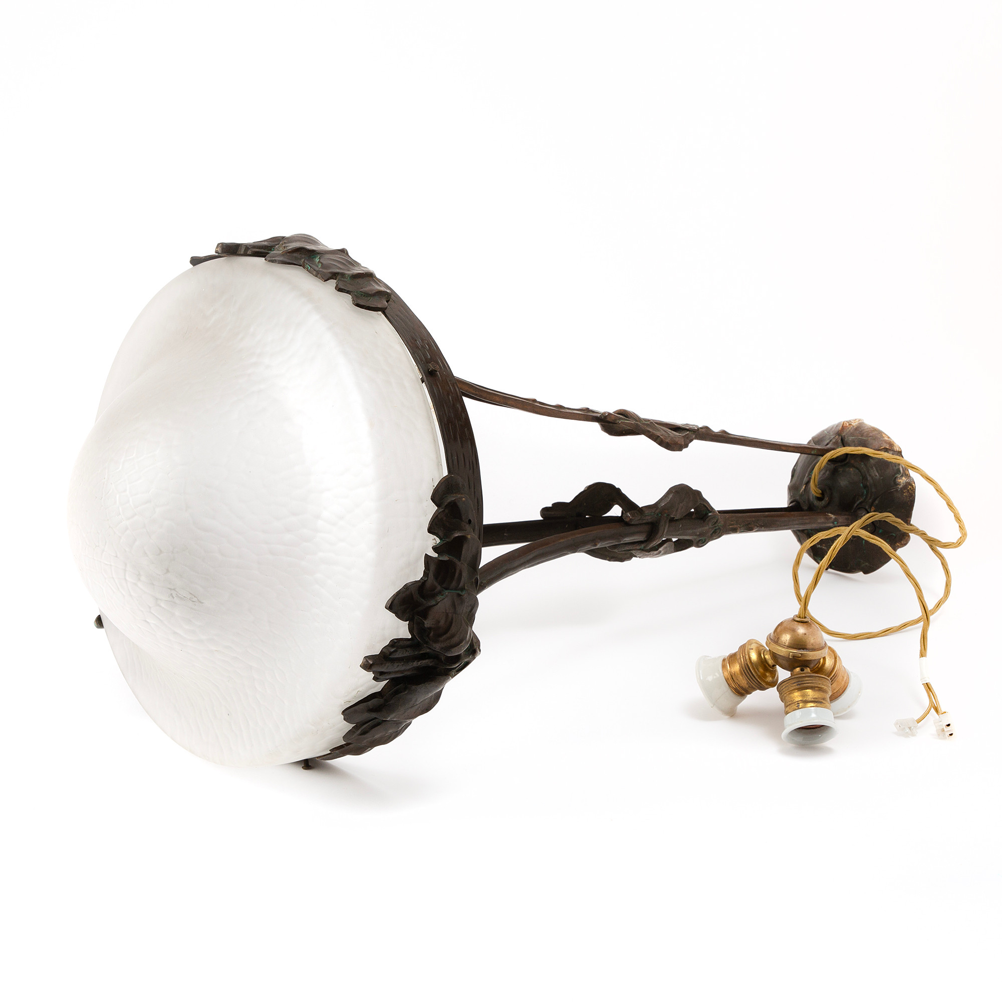 TAKLAMPA, möjligen Arvid Böhlmarks lampfabrik, Art Noveau.