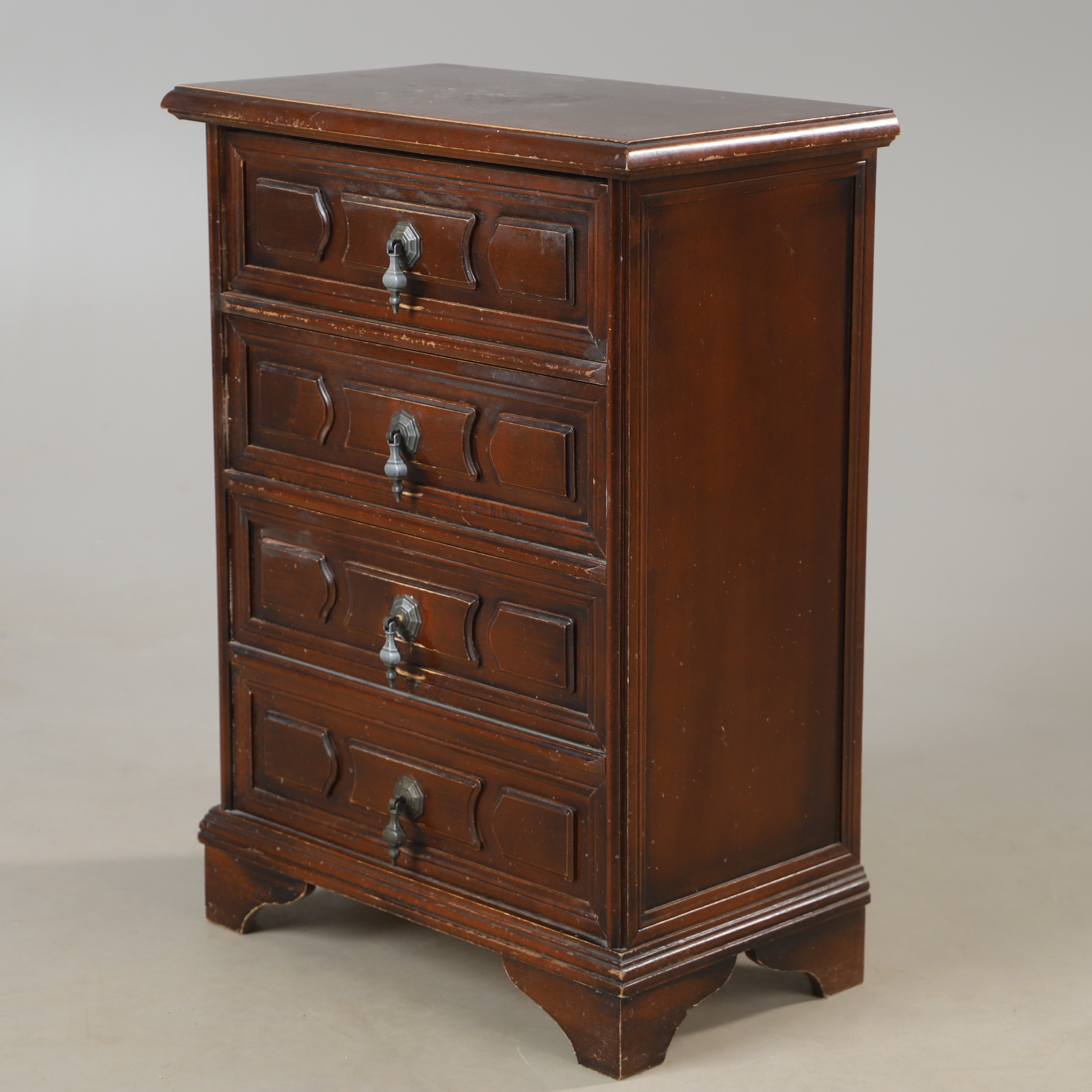 BYRÅ, 4-lådig, mahogny, engelsk stil.