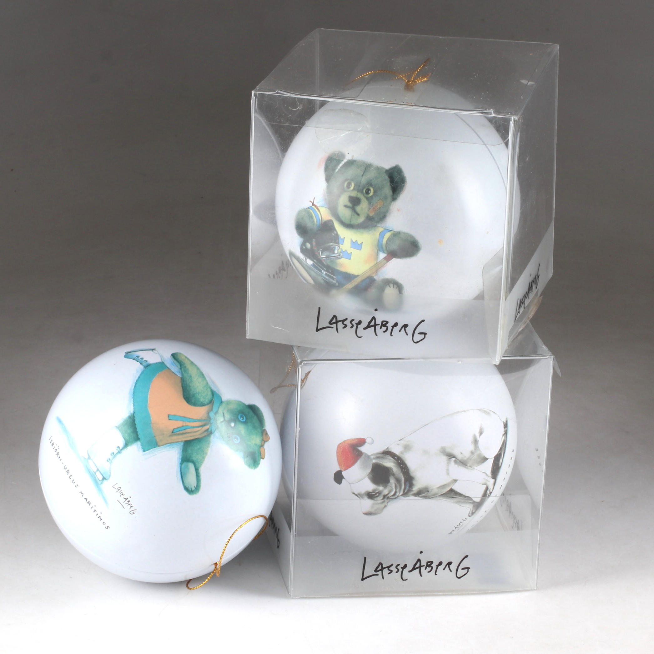 LASSE ÅBERG. Julkulor, 3 st, metall, 19/2000-tal.