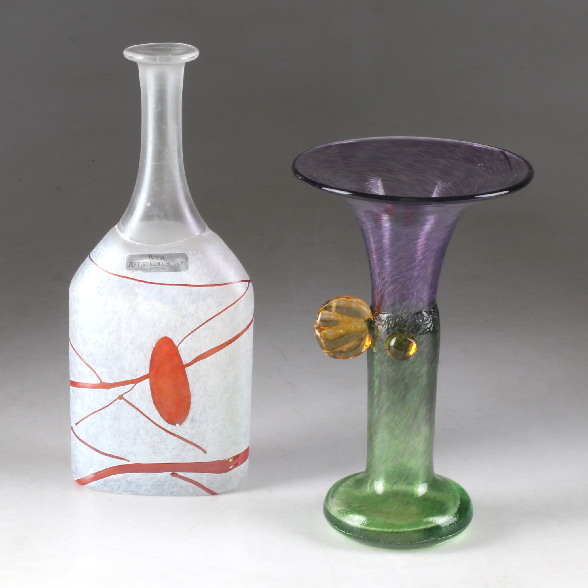 BERTIL VALLIEN. Vaser, 2 st, glas, "Galaxy" och "Windpipe", Kosta Boda.