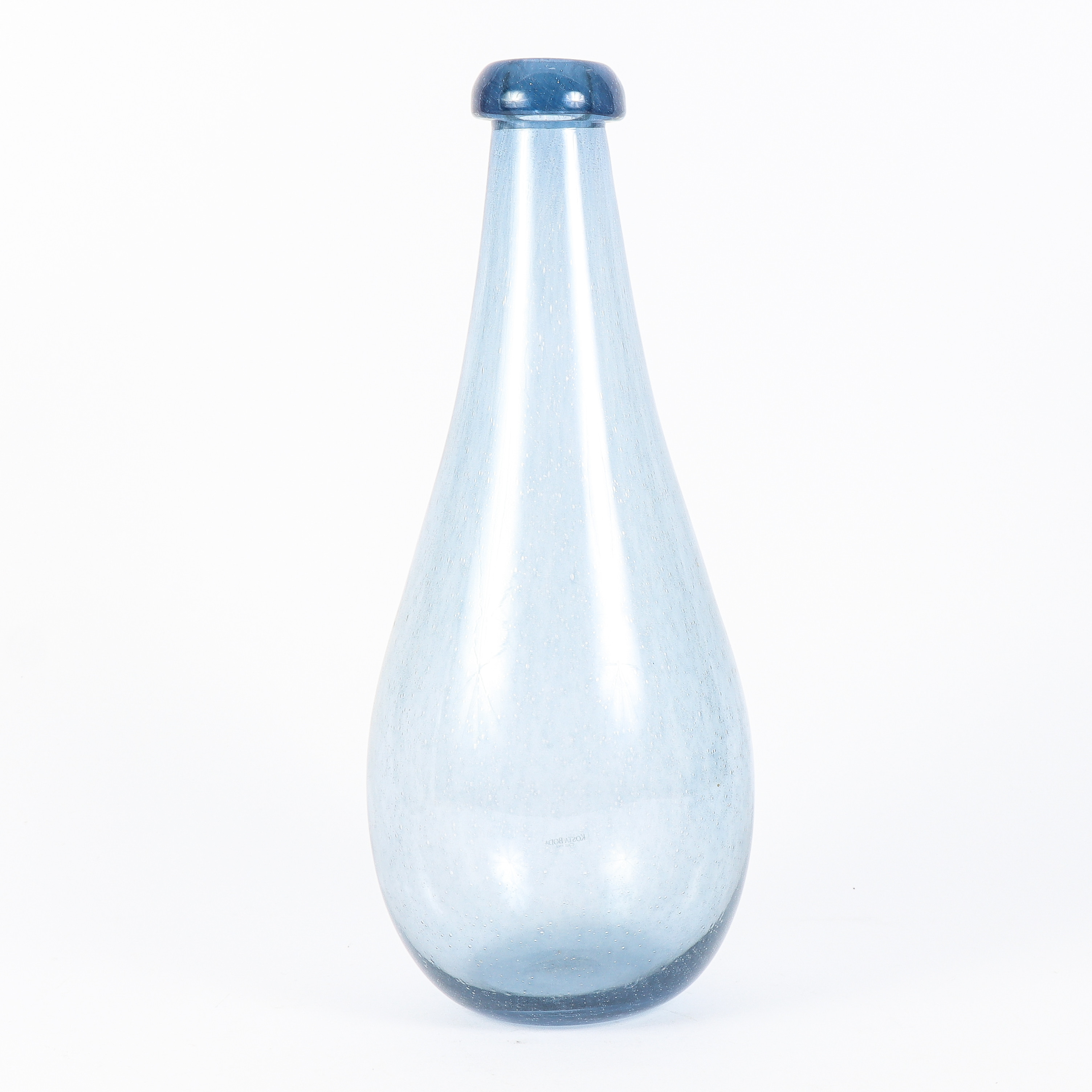 GUNNEL SAHLIN. Vas, Kosta Boda, signerad.