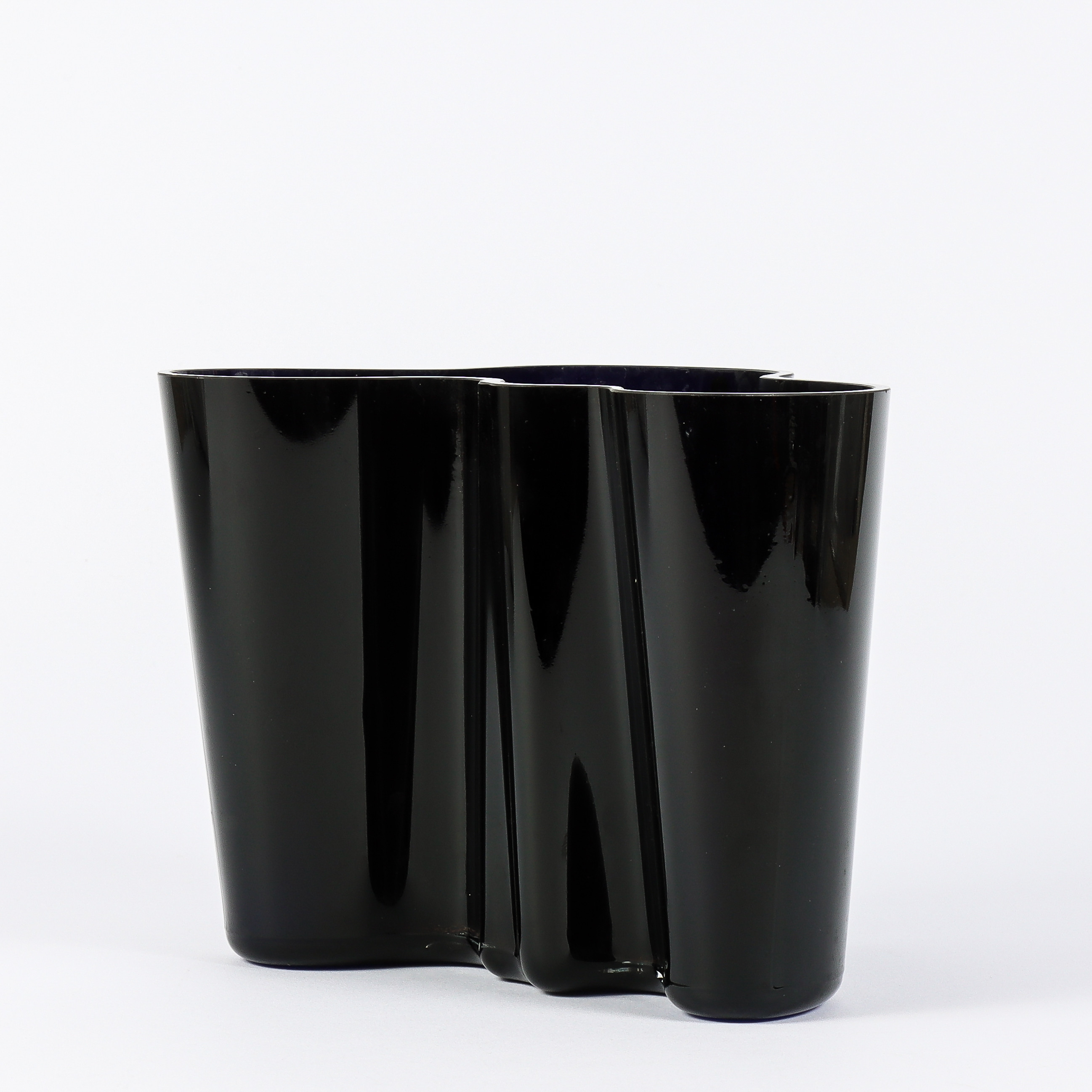ALVAR AALTO. VAS Iittala, Savoy.
