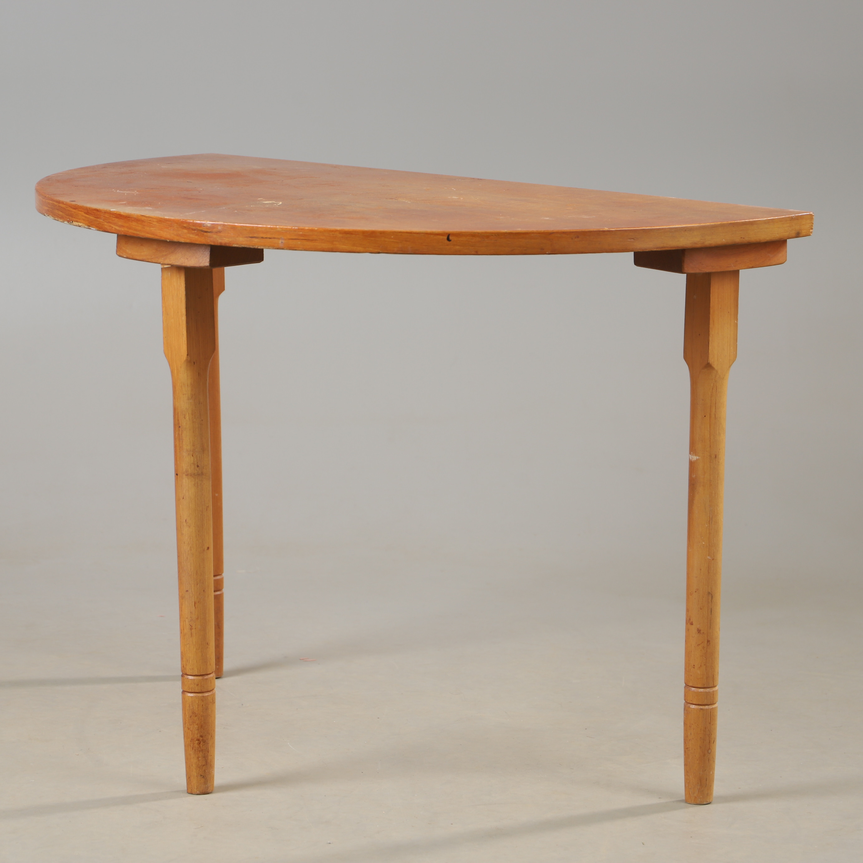 HALVMÅNEBORD, teak, 1900-talets andra hälft.