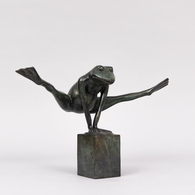 SKULPTUR, "Look at my legs", bronspatinerad brons, stämplad APG.