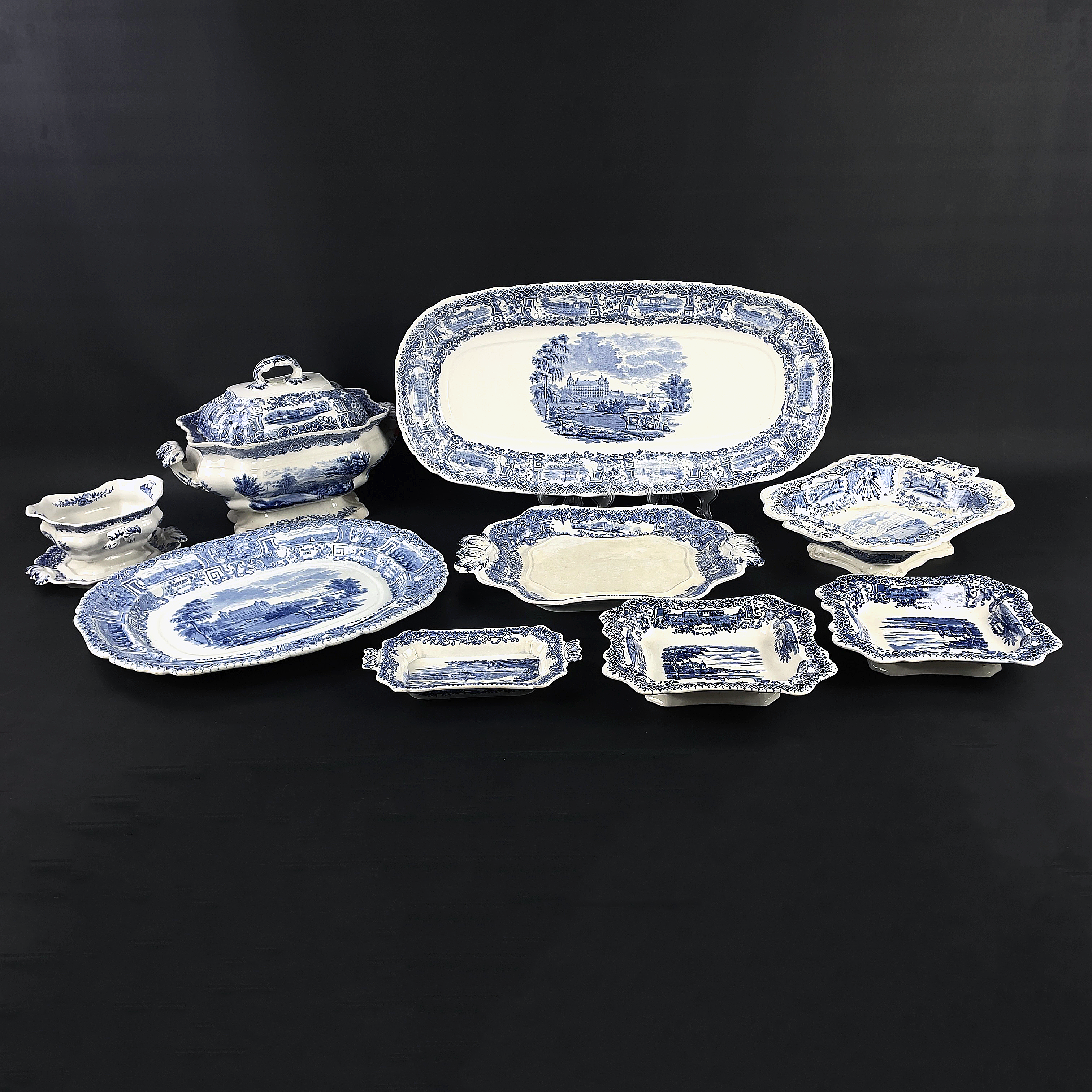 MATSERVISDELAR, Svenska Slott 8 delar, flintgods, Rörstrand samt del "Royal Scenery".