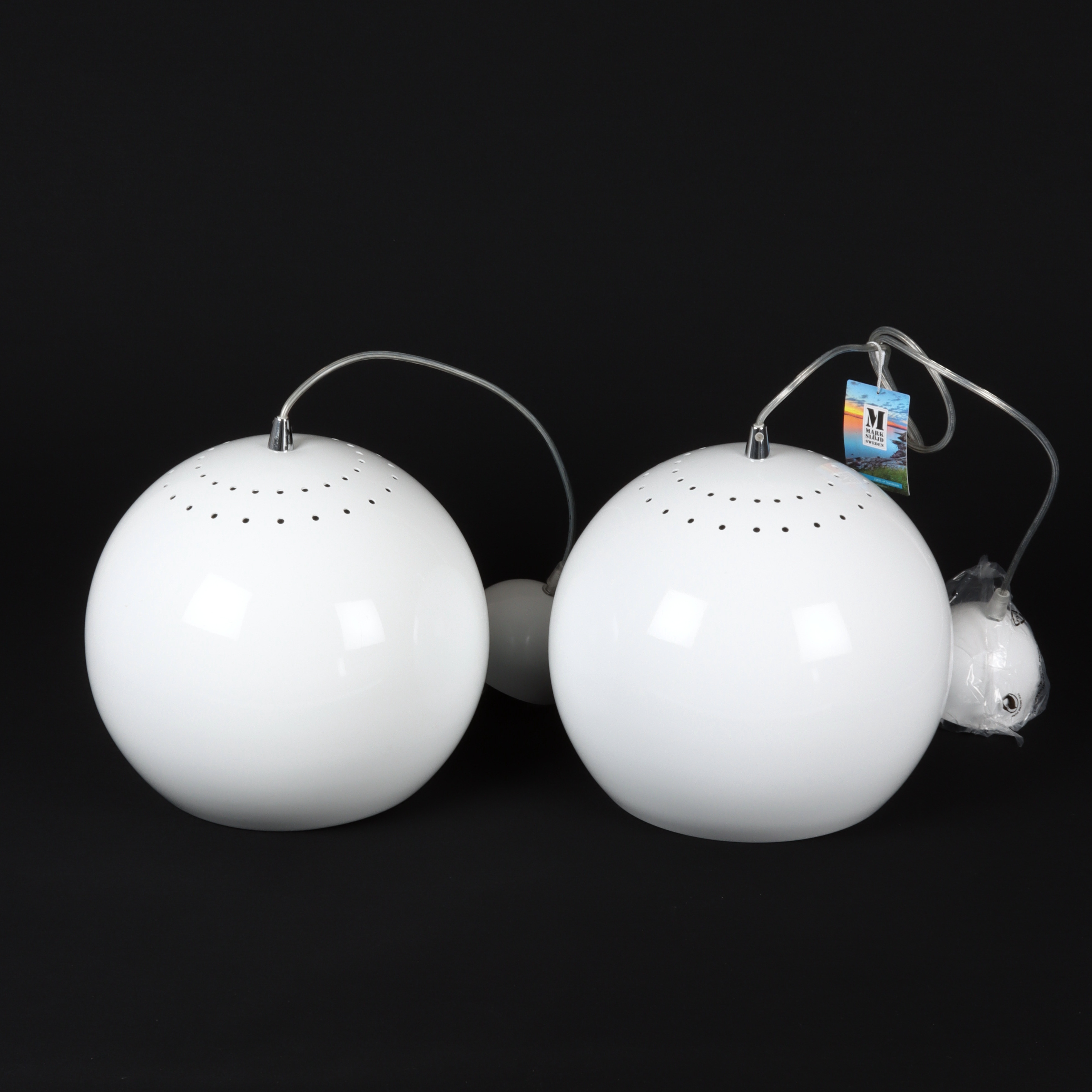 KLOTLAMPOR, 2 st, metall, Markslöjd, 2000-tal.