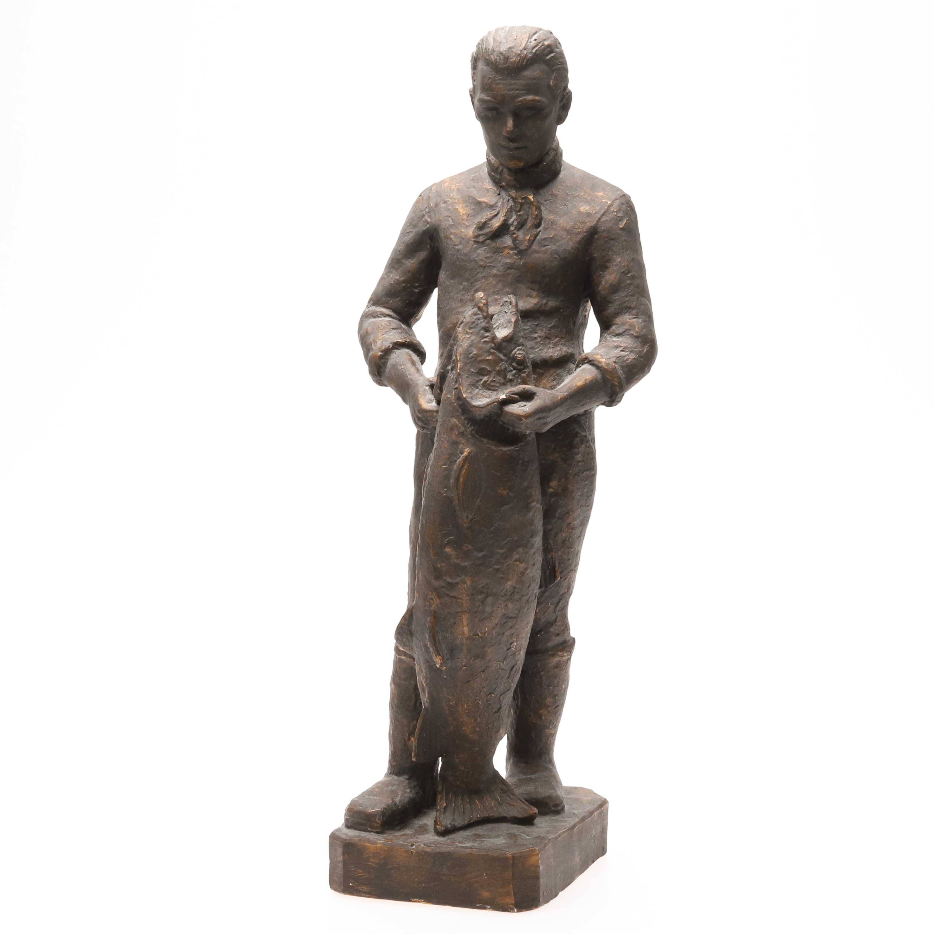 SKULPTUR/STATY "Fångsten", bemålad gips, signerad Erik Frisk.