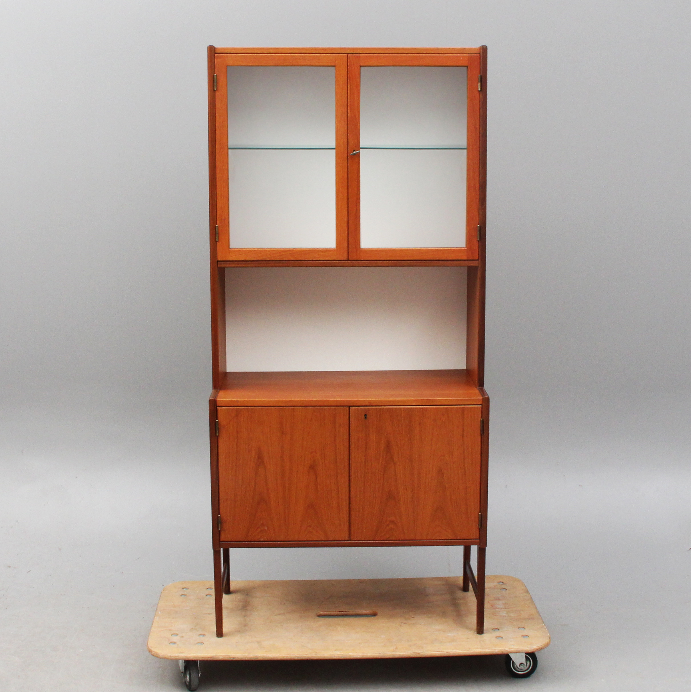 BOKHYLLESEKTION med skåpdel, teak, Skaraborg Möbelindustri Tibro, 1950-tal.