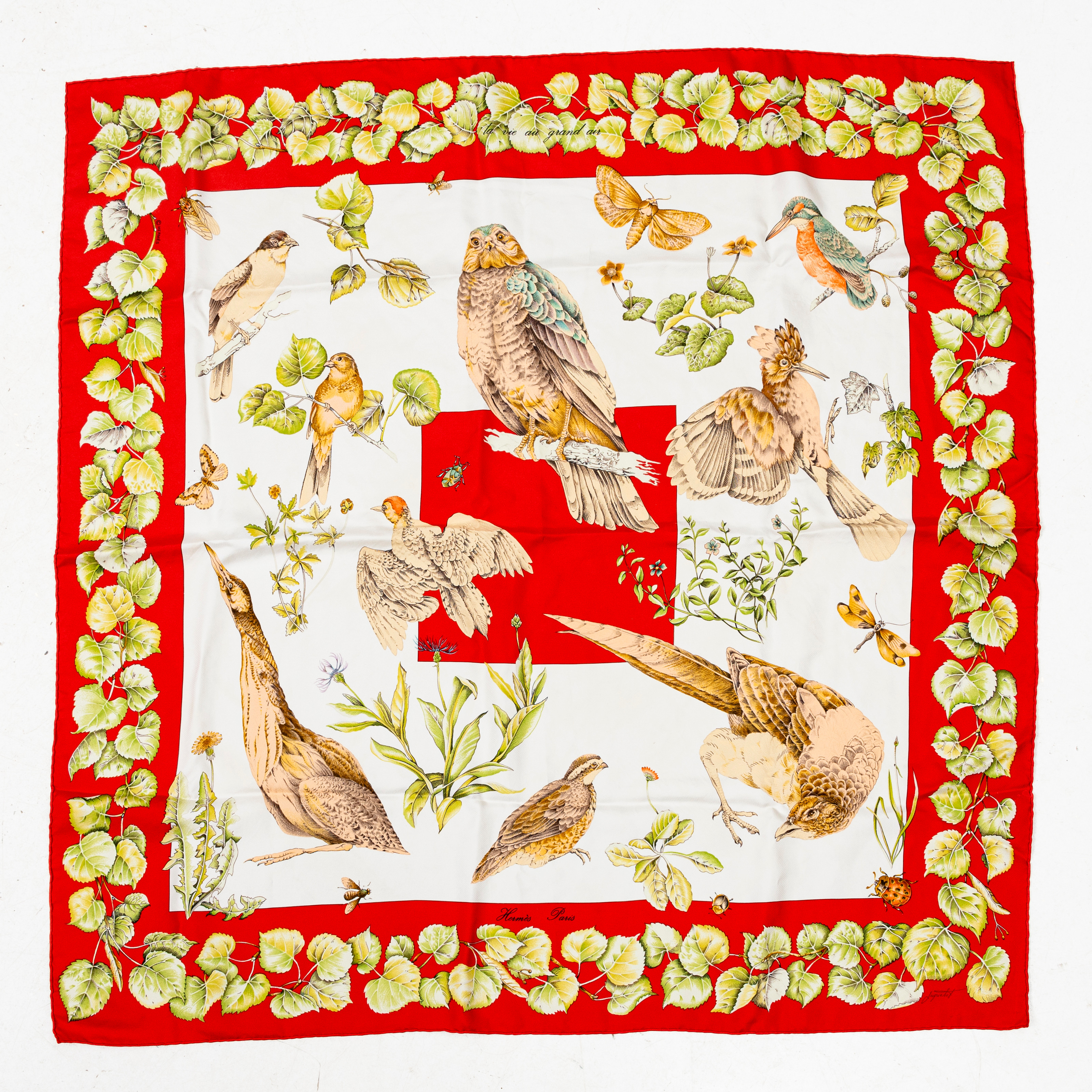 HERMÈS. Scarf, siden, "La Vie au Grand Air", design Antoine De Jacquelot år 1990.