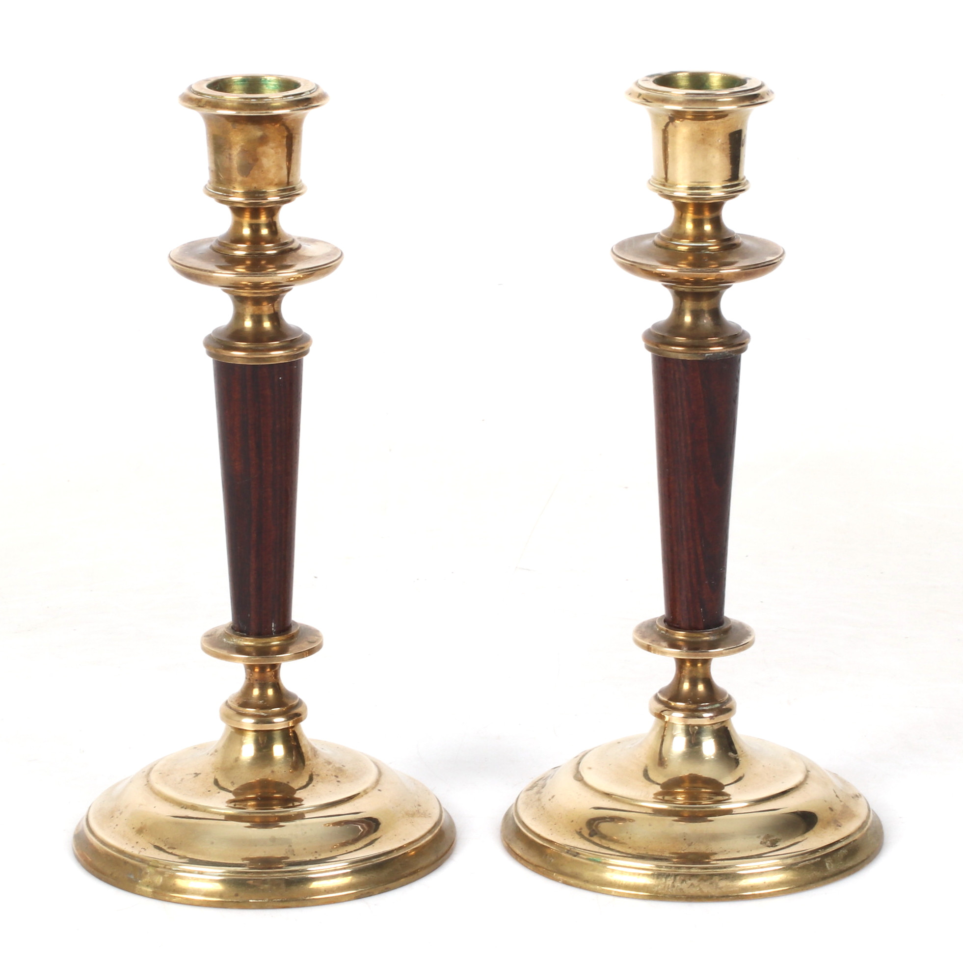 LJUSSTAKAR ett par, trä, mässing, Skultuna.