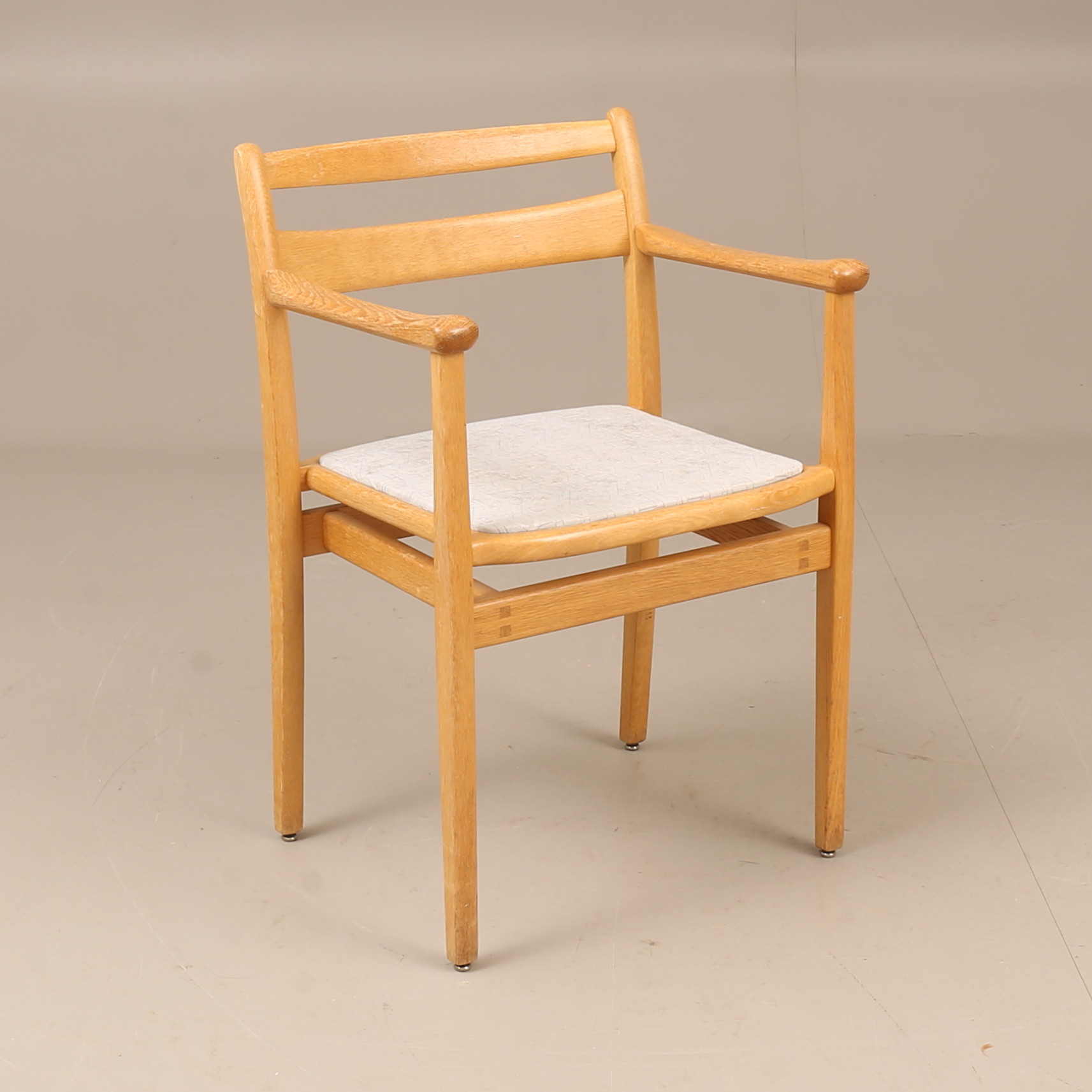 VIDAR MALMSTEN. Karmstol, ek, 1900-talets mitt.