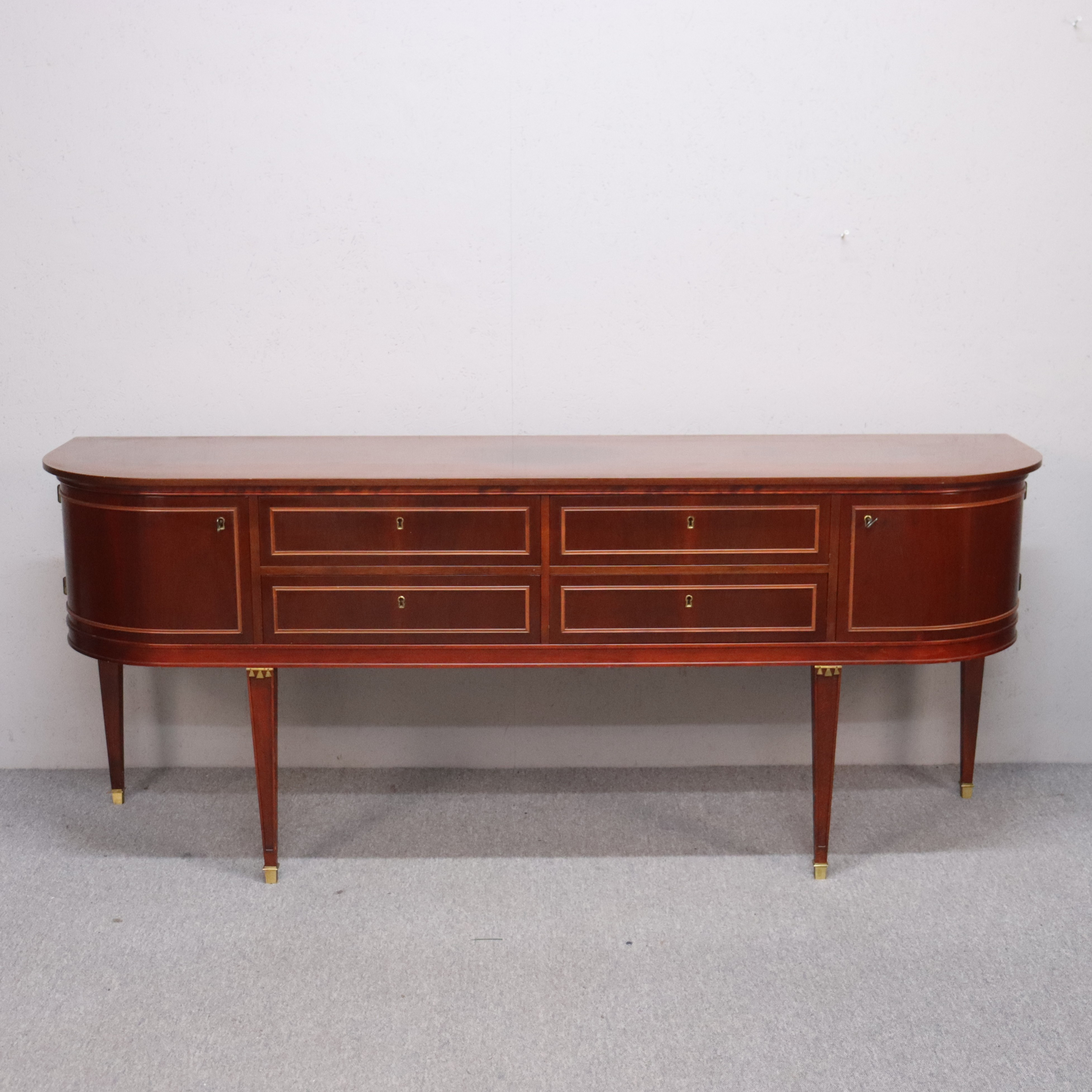 SIDEBOARD gustaviansk stil, 1900-tal.