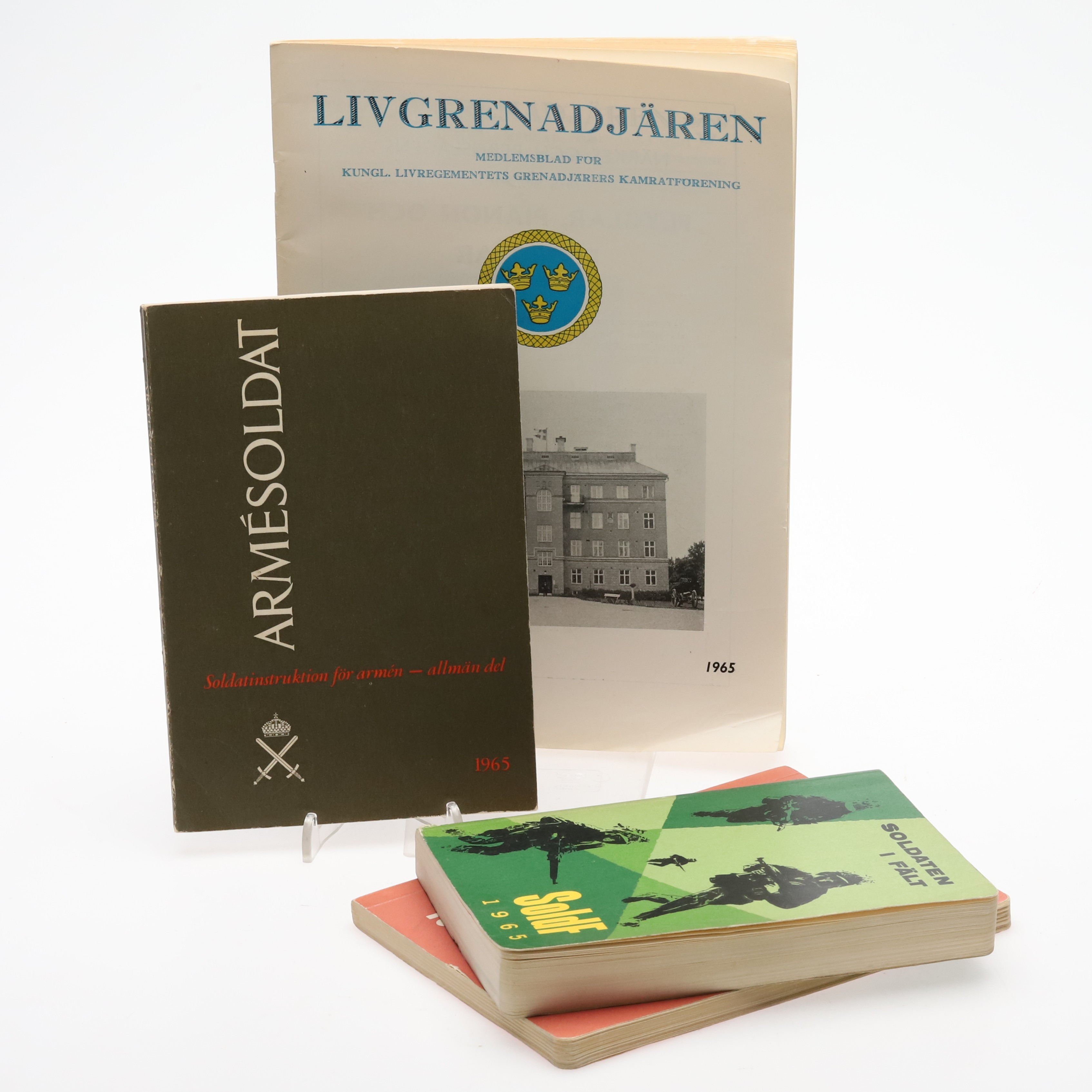 MILITÄRA INSTRUKTIONSBÖCKER, 4 st, 1960-tal.