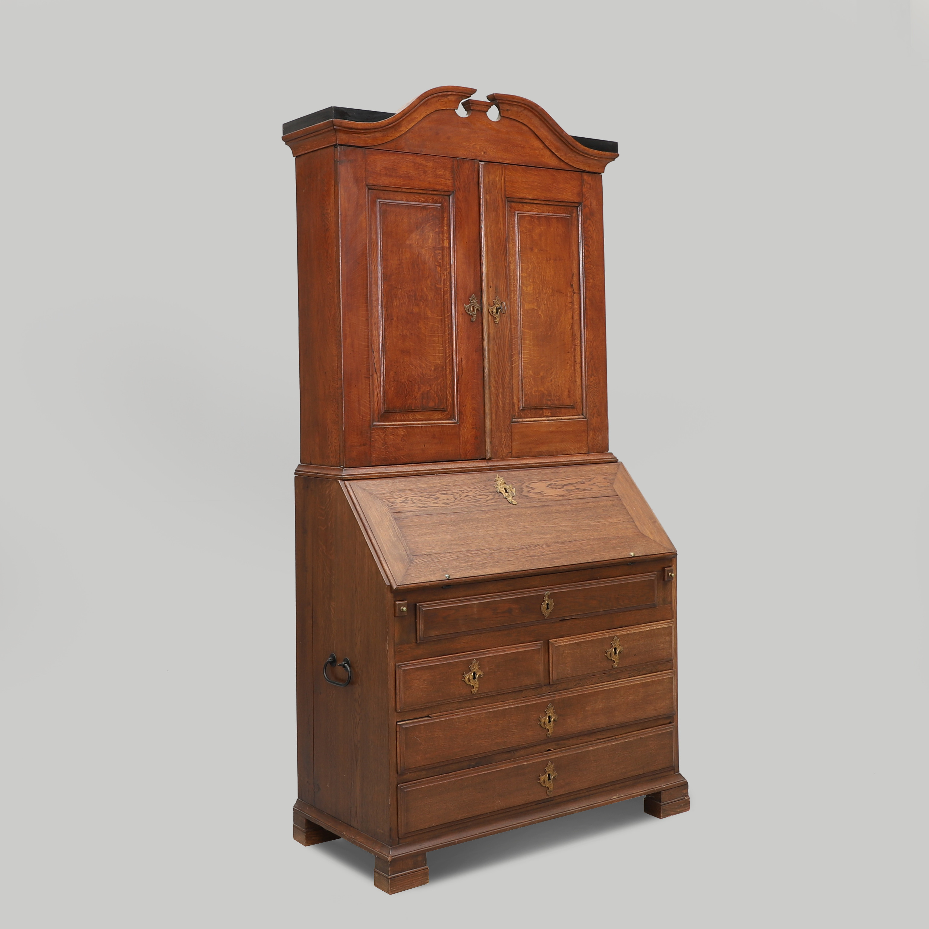 SKRIVSKÅP, ek, 1700/1800-tal.