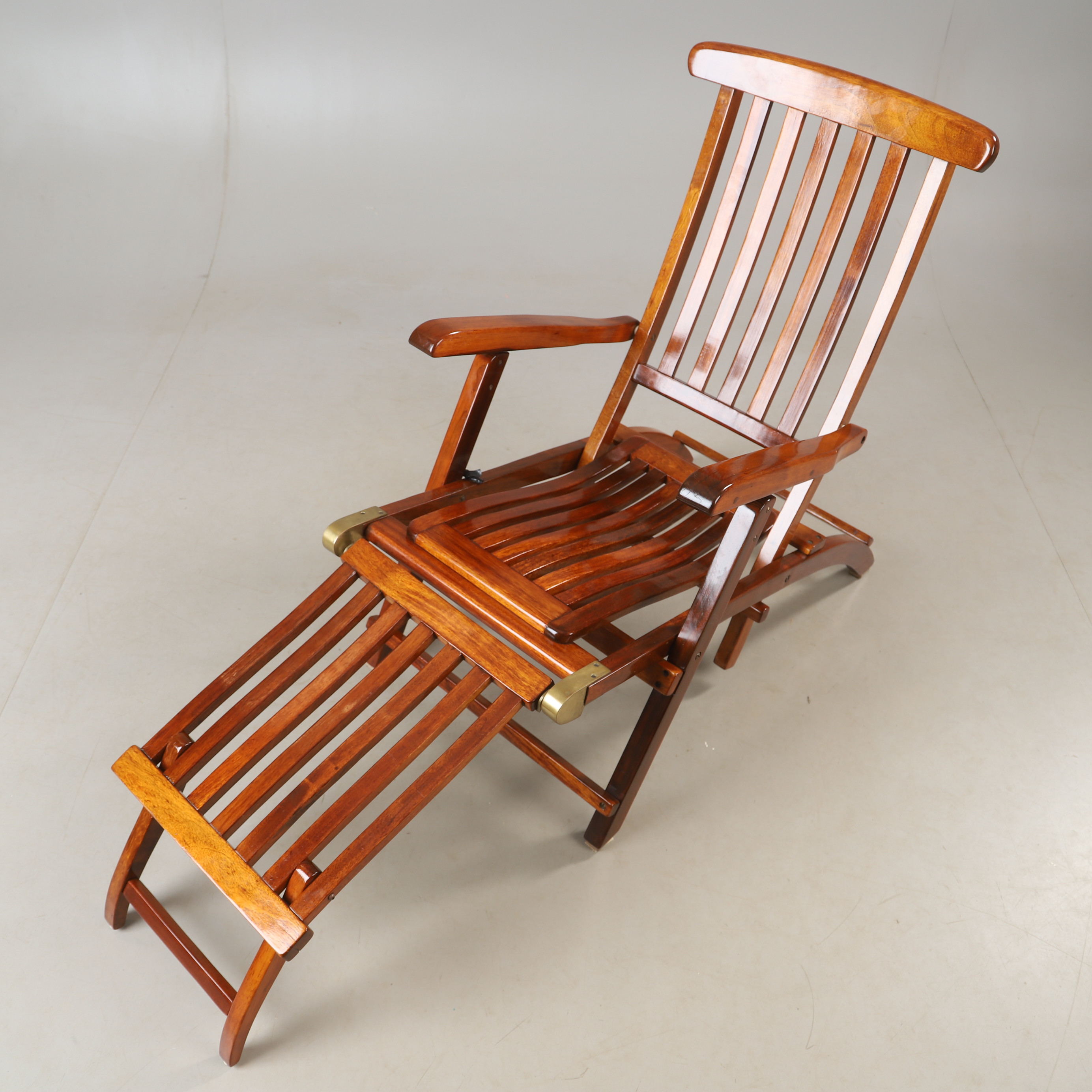 DÄCKSTOL, mahogny, troligtvis Jutlandia.