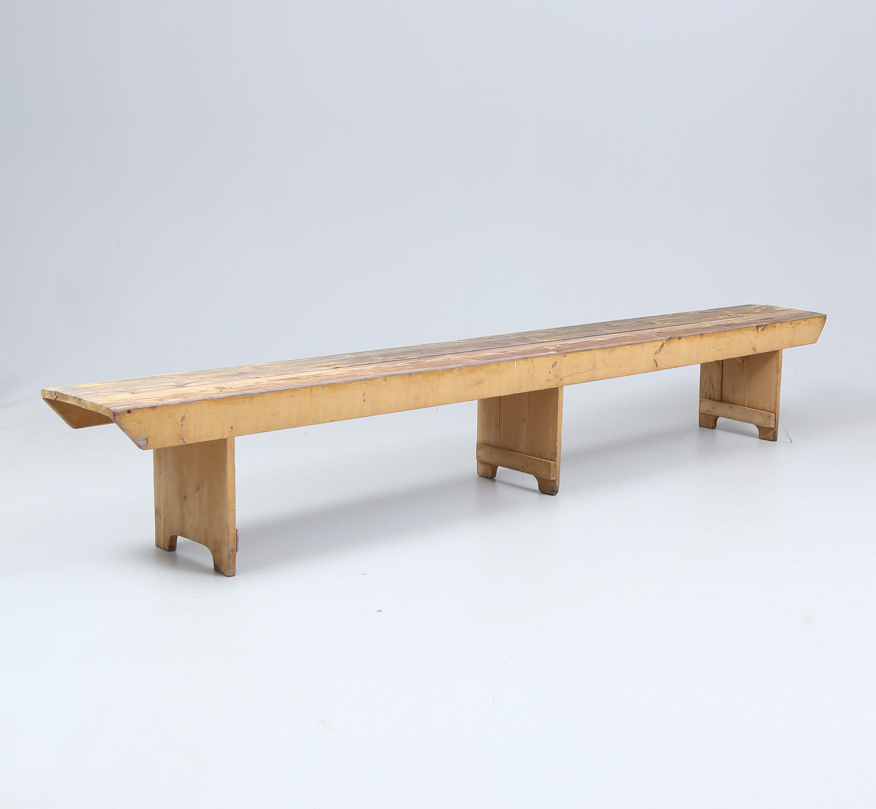 BÄNK. 1900-talets första hälft.