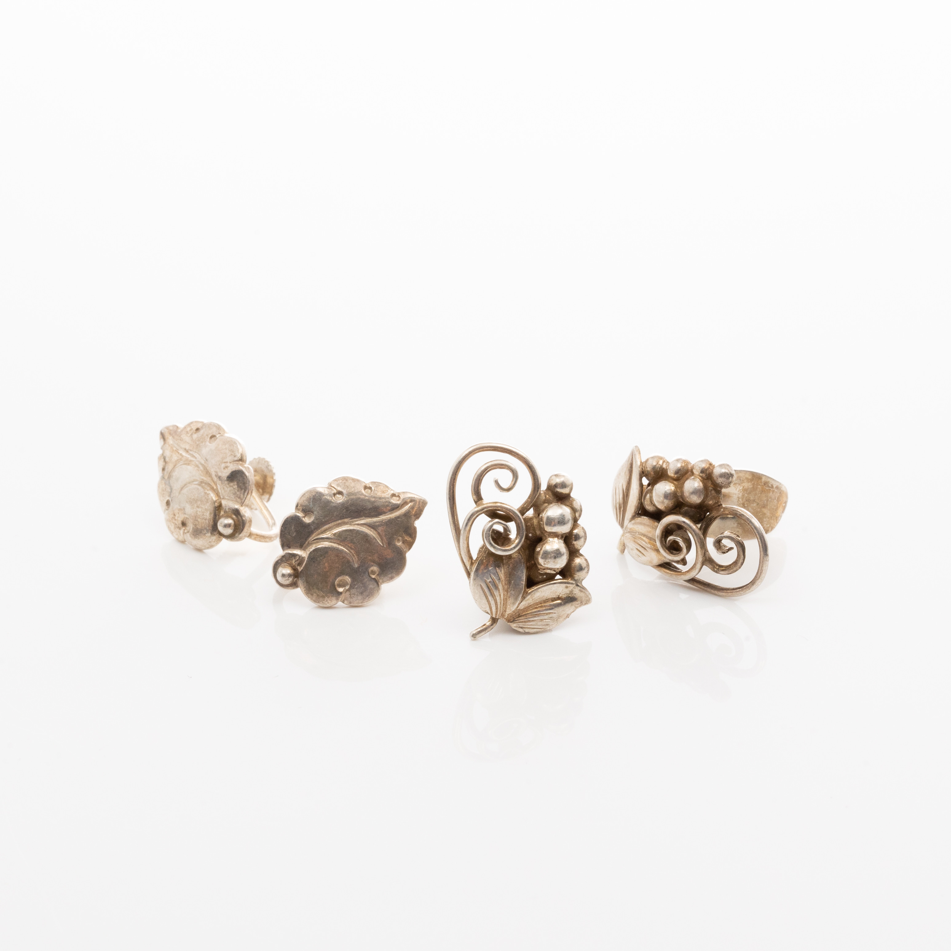 ÖRHÄNGEN, 2 par, Silver, Hugo Grun & Kaplan.