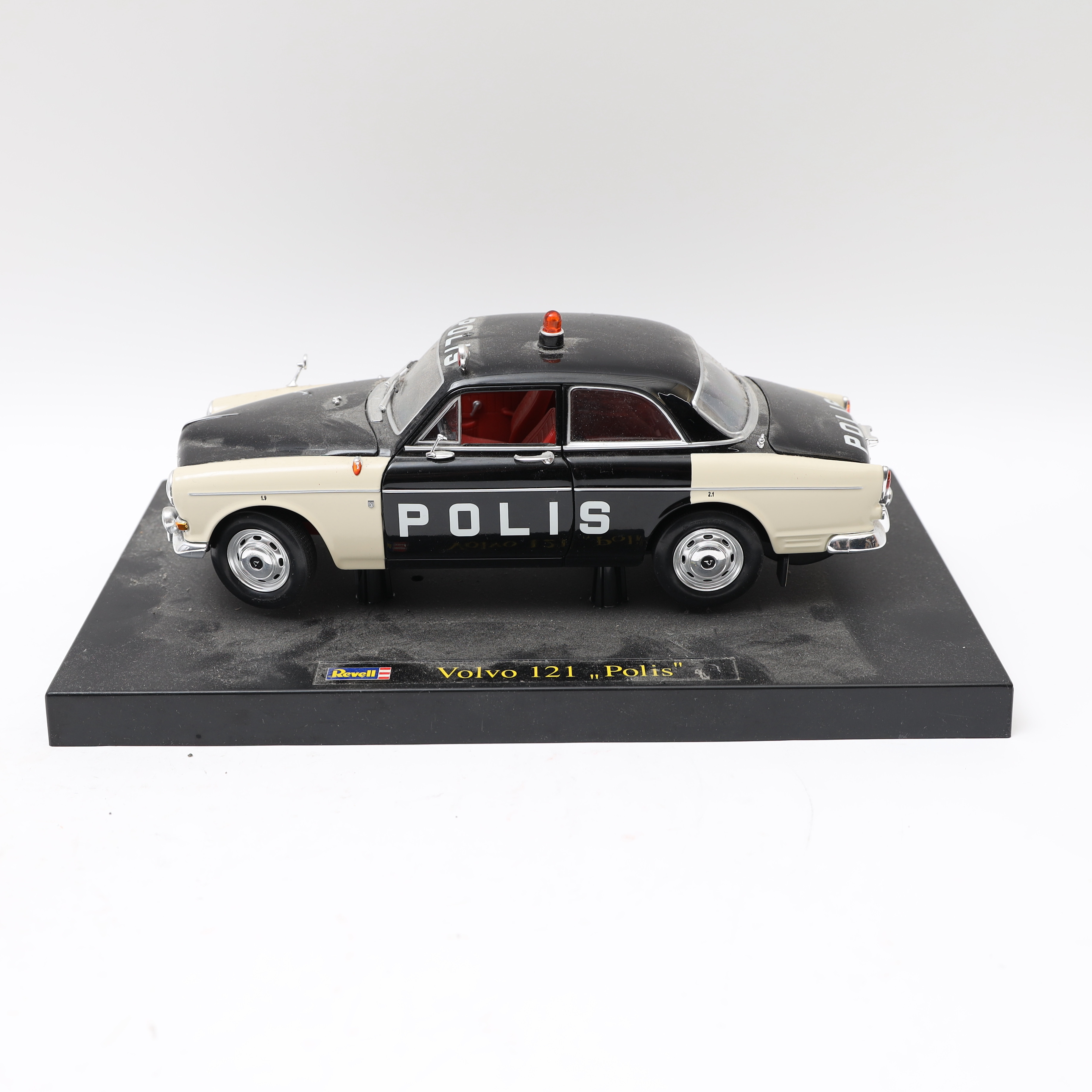 VOLVO, P121 "polis" modellbil, skala 1:18 Revell.