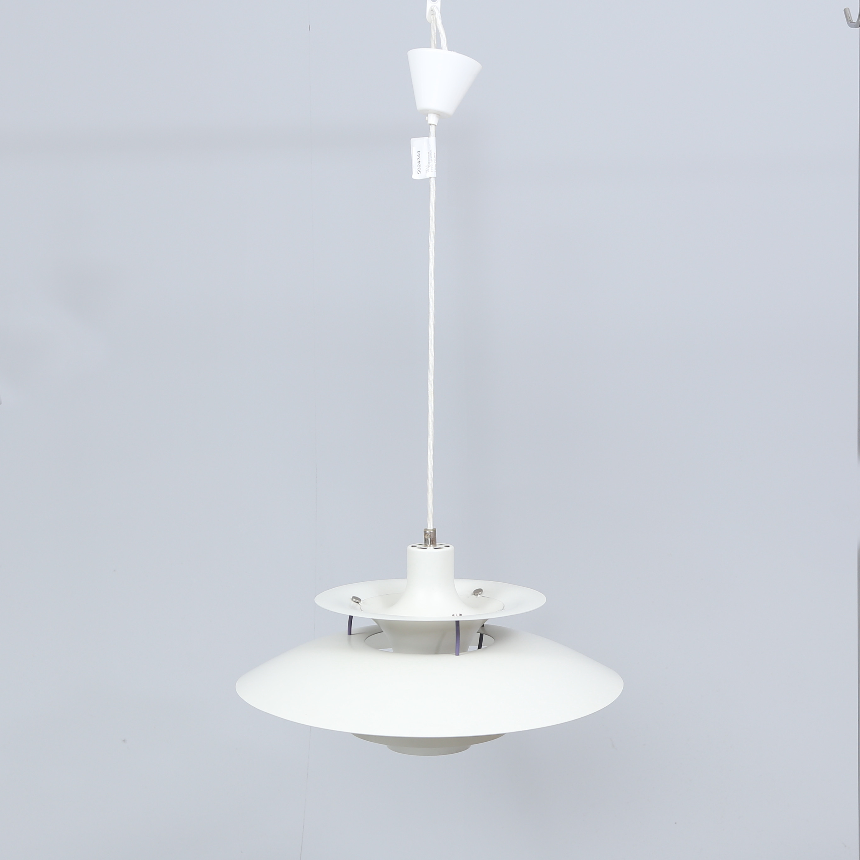 POUL HENNINGSEN. PH-5, taklampa, Louis Poulsen, Danmark.