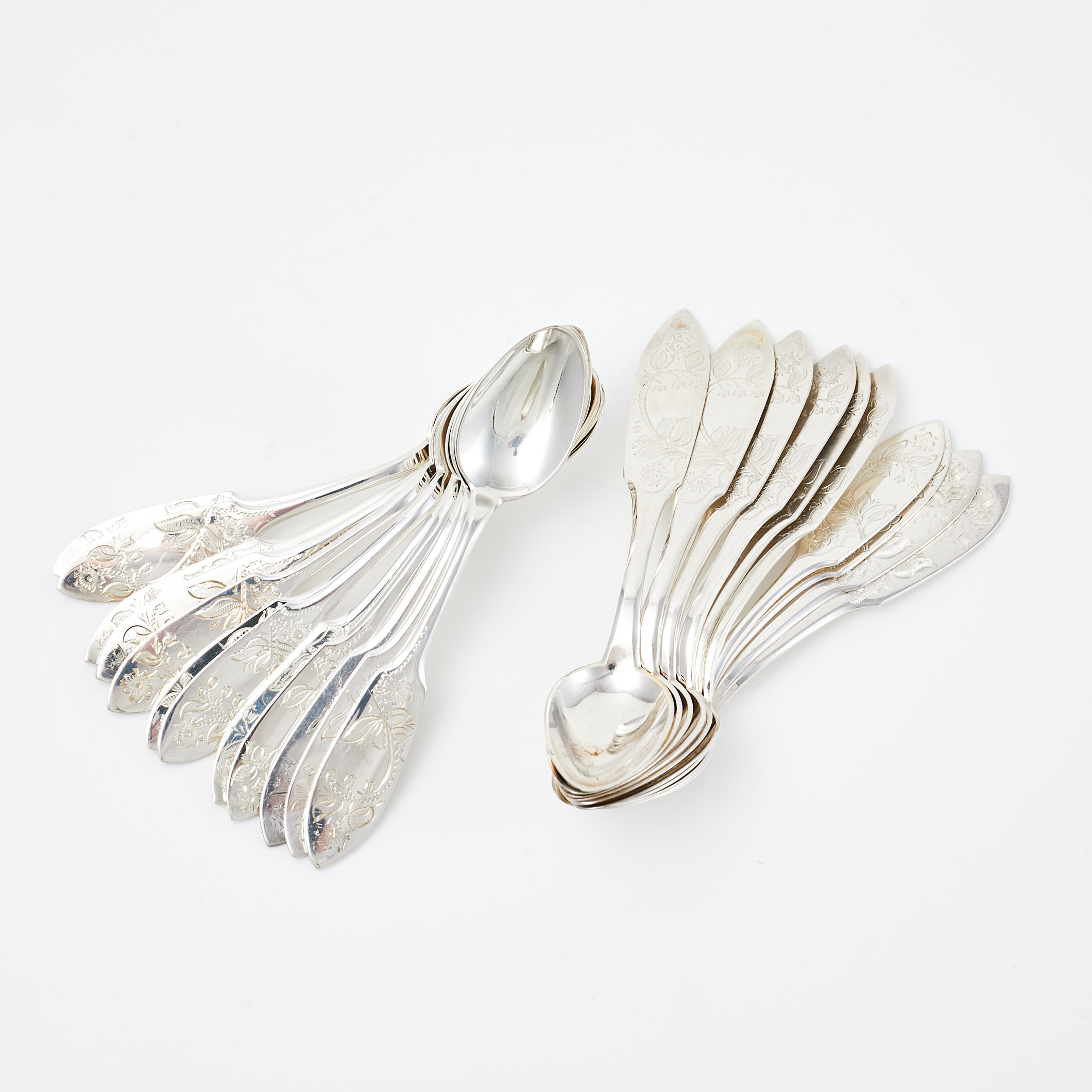 SKEDAR. 22 dlr, silver, olika tillverkare, MEMA, Bolidensilver, bl a, graverad dekor.