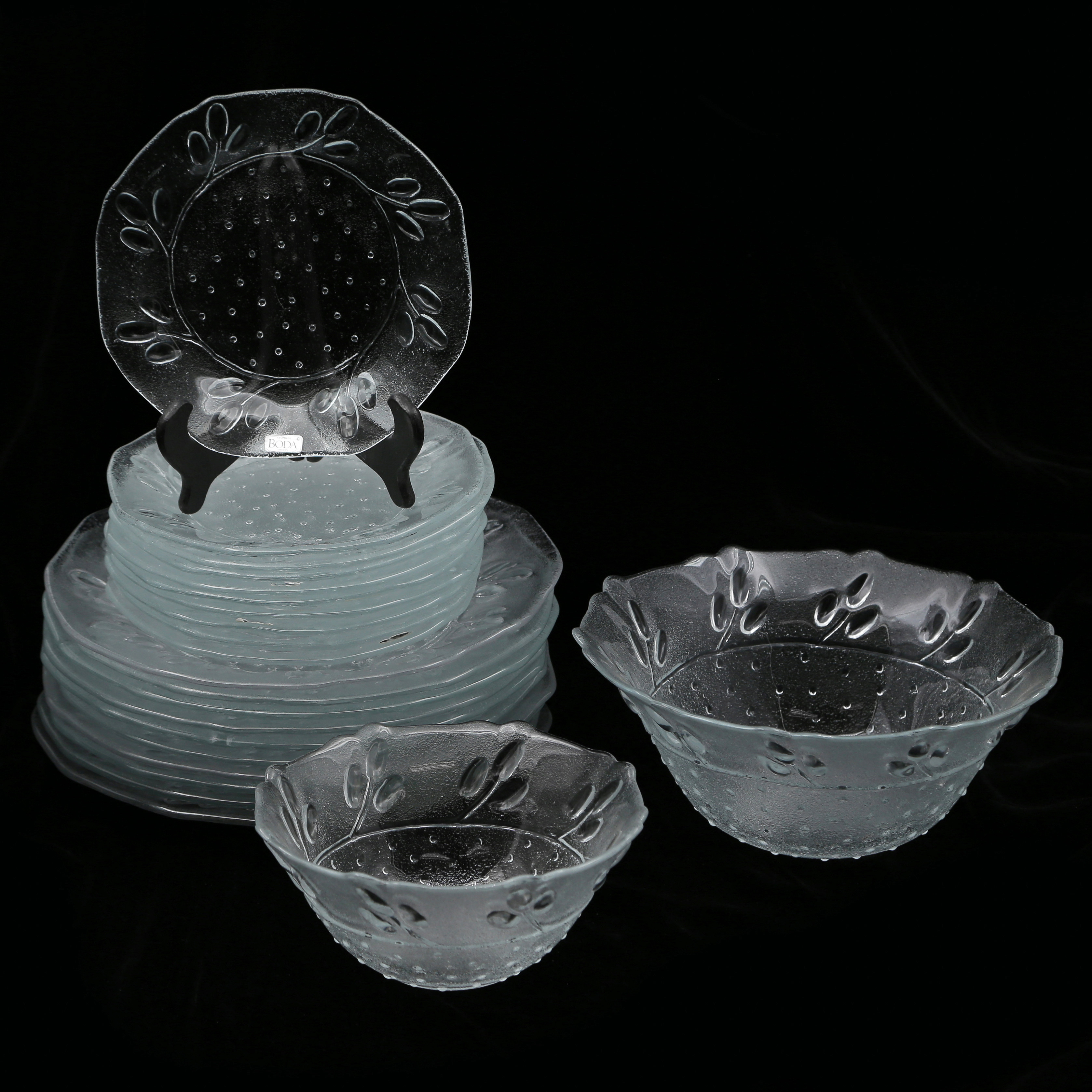 GLASSERVIS, 10 TALLRIKAR (26cm) 10 ASSIETTER (19cm) 2 SKÅLAR, BODA GLASBRUK.