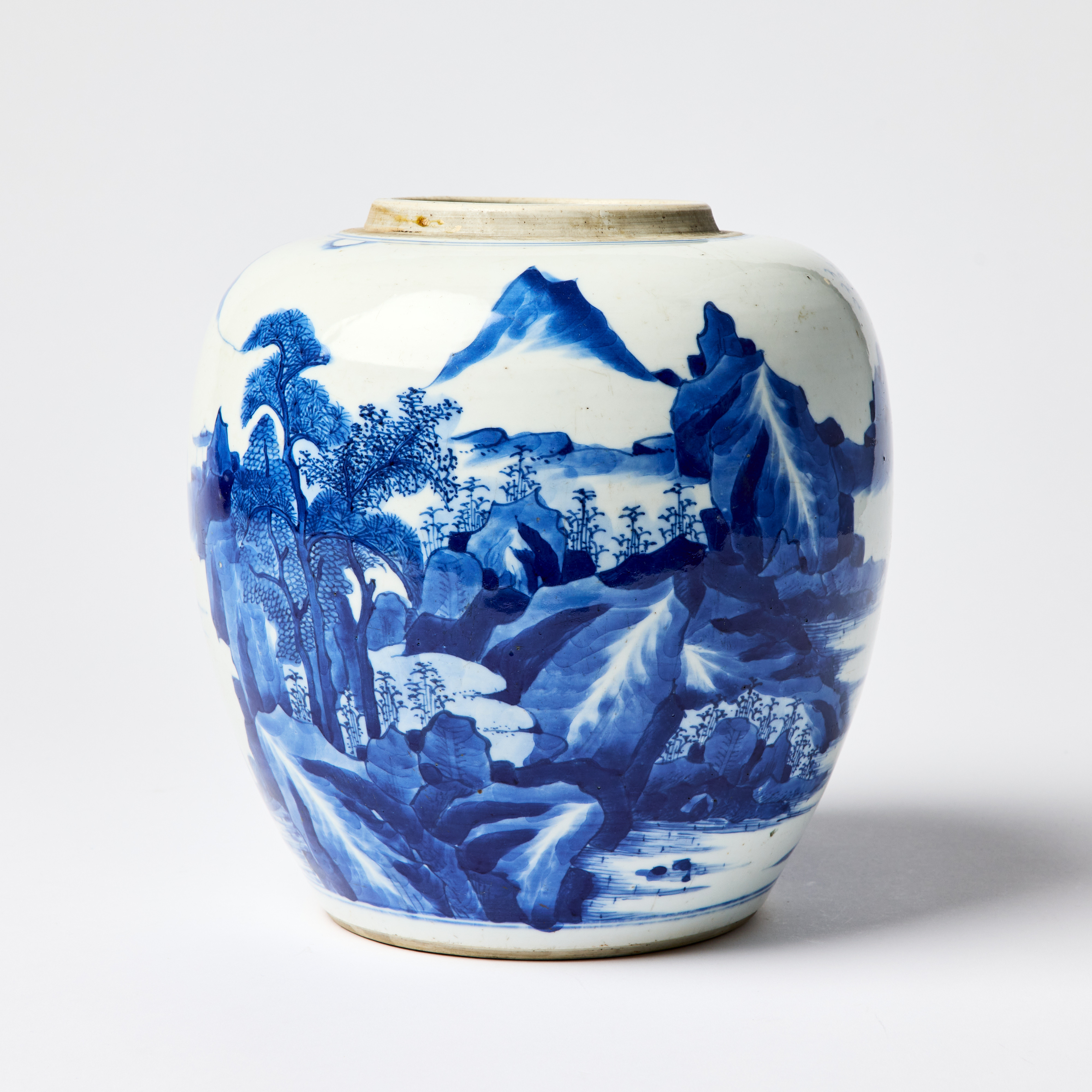 A Chinese Blue and White 'River Landscape´ Jar.