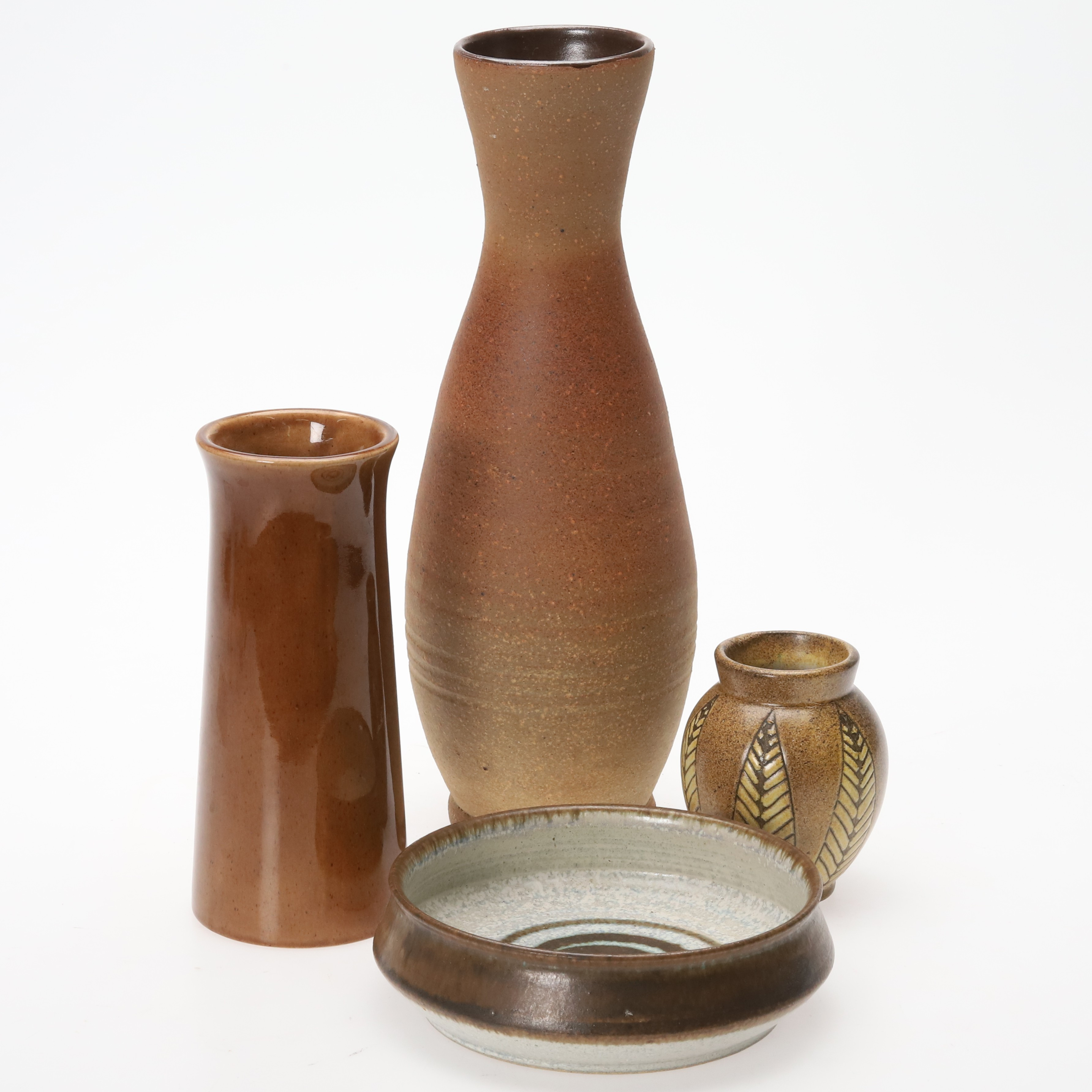 PARTI KERAMIK. 4 delar. bl.a. Steninge och Ego Stengods.