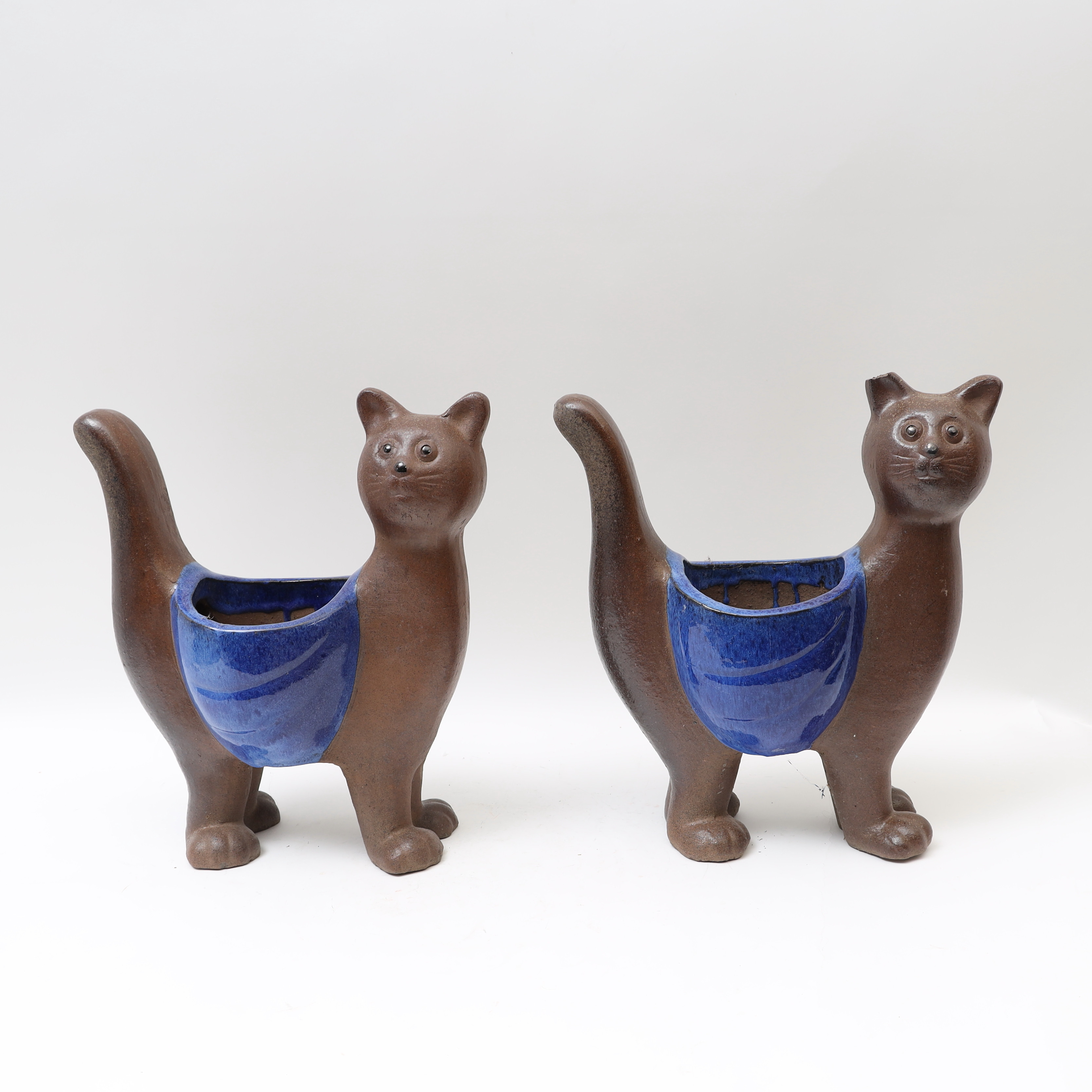 TRÄDGÅRDSSKULPTURER, ett par, 1900-talets slut.