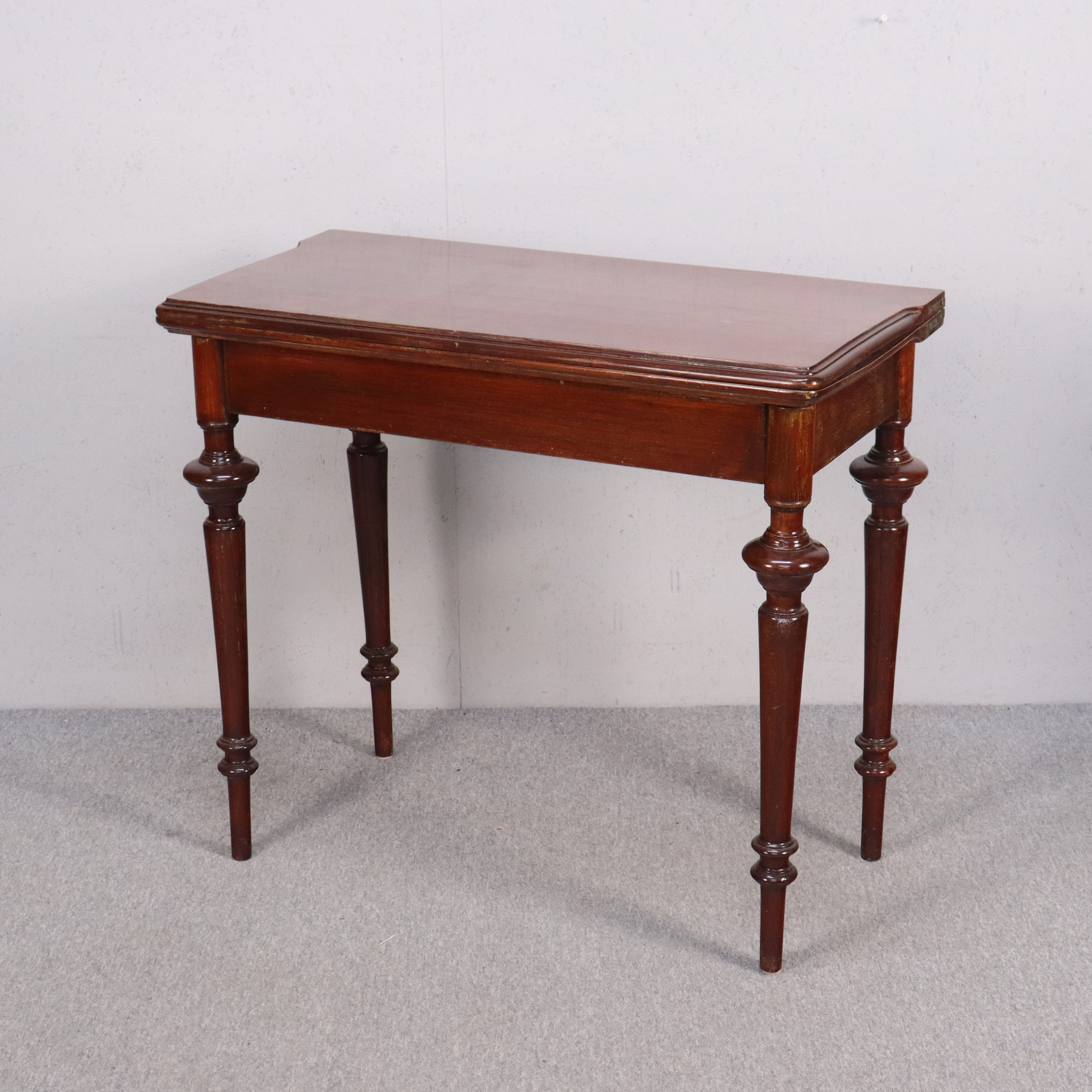 TE -/SPELBORD, nyrenässans, 1800-tal.