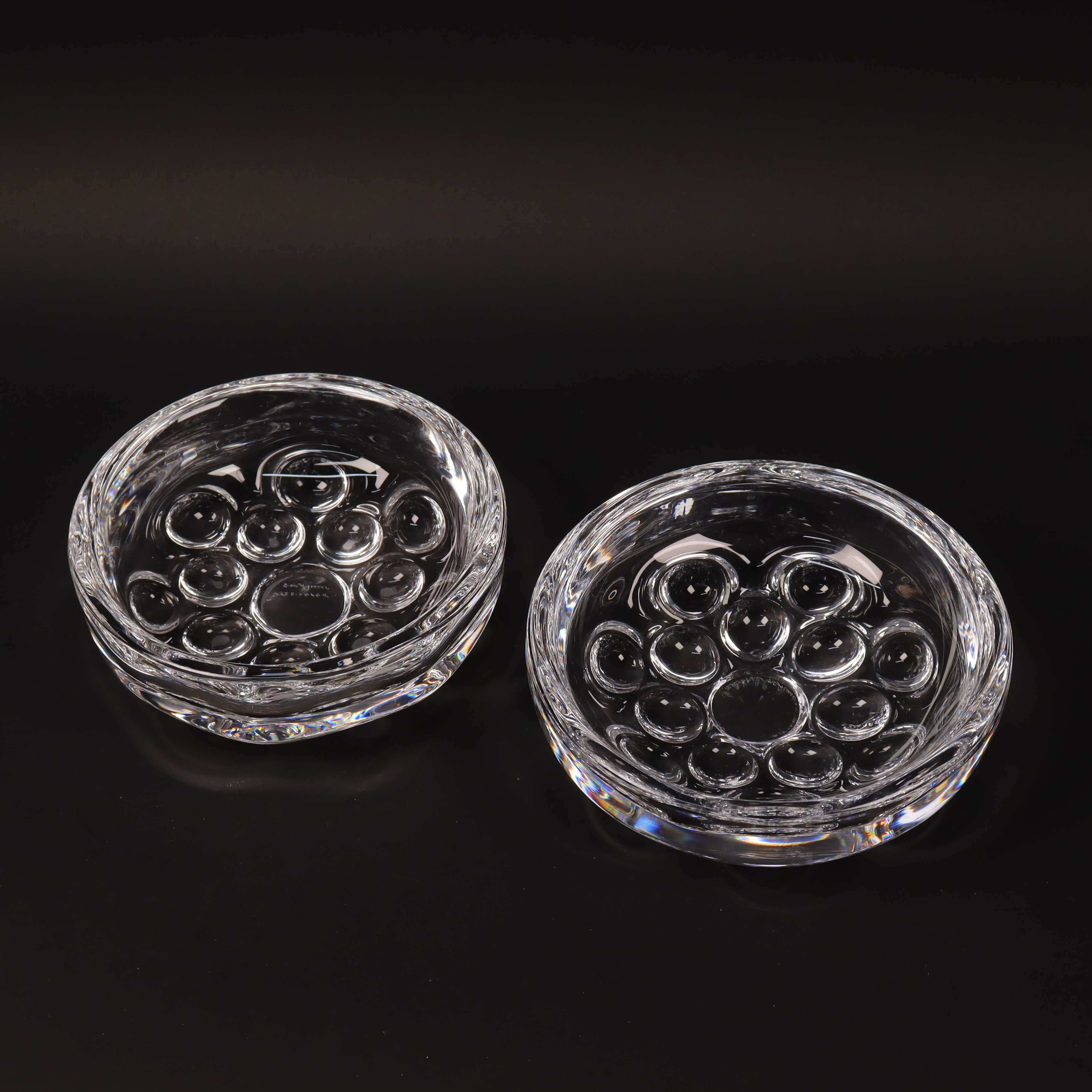 SVEN PALMQVIST. Orrefors, skålfat i glas, 2 st.