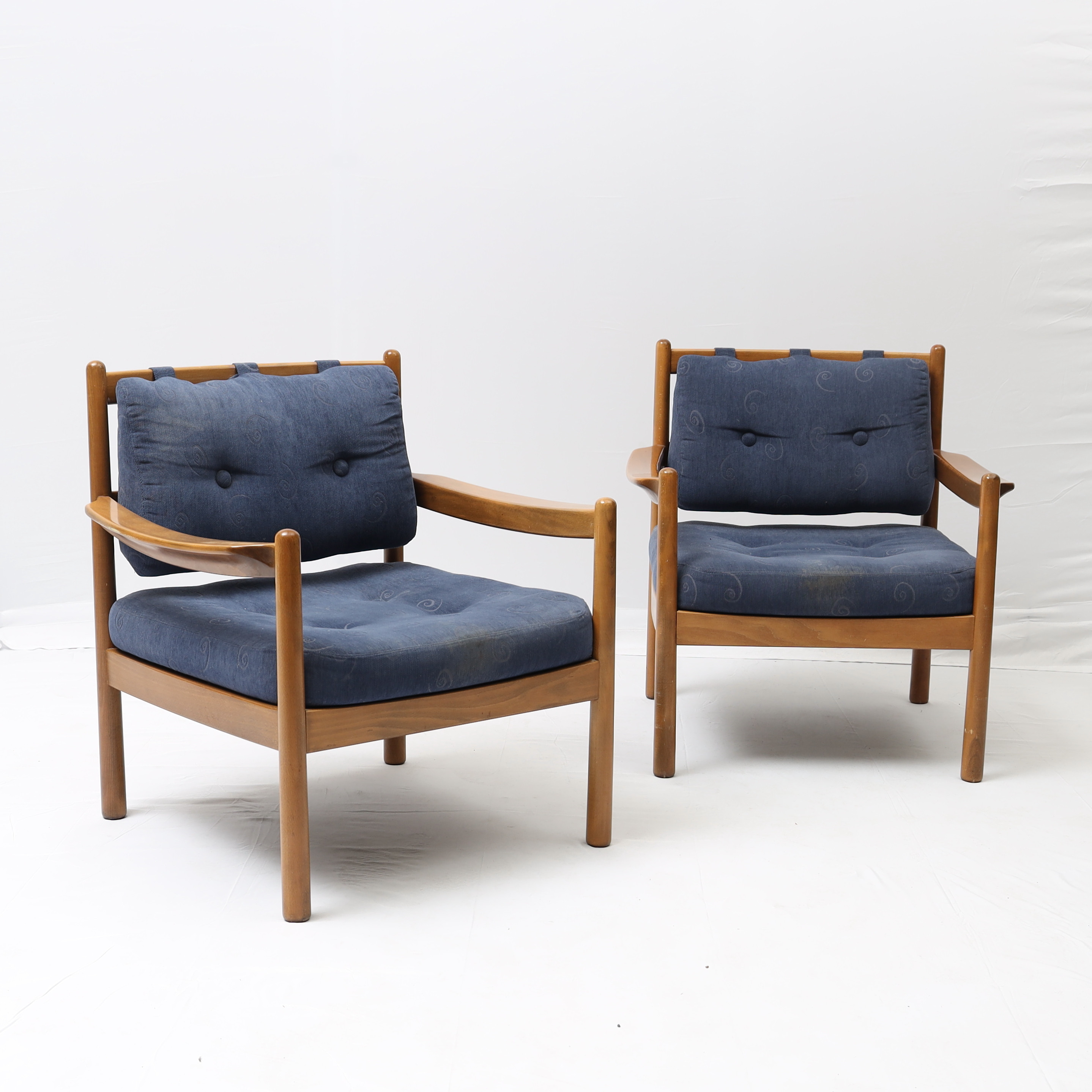 KARMSTOLAR, ETT PAR, 1900-talets andra hälft.