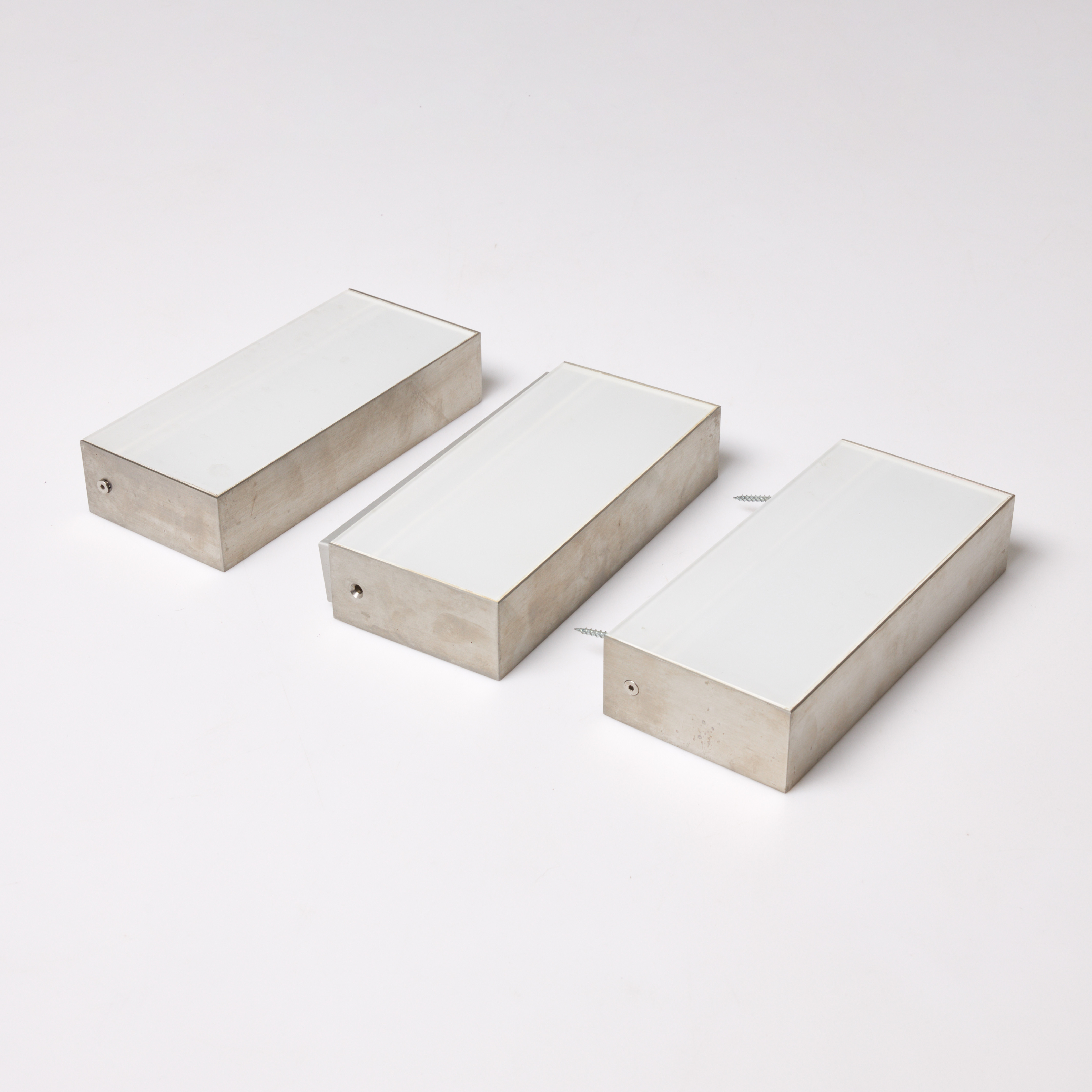 FASADBELYSNING, "Lumen" för IP44, Tyskland, borstadmetall samt glas.