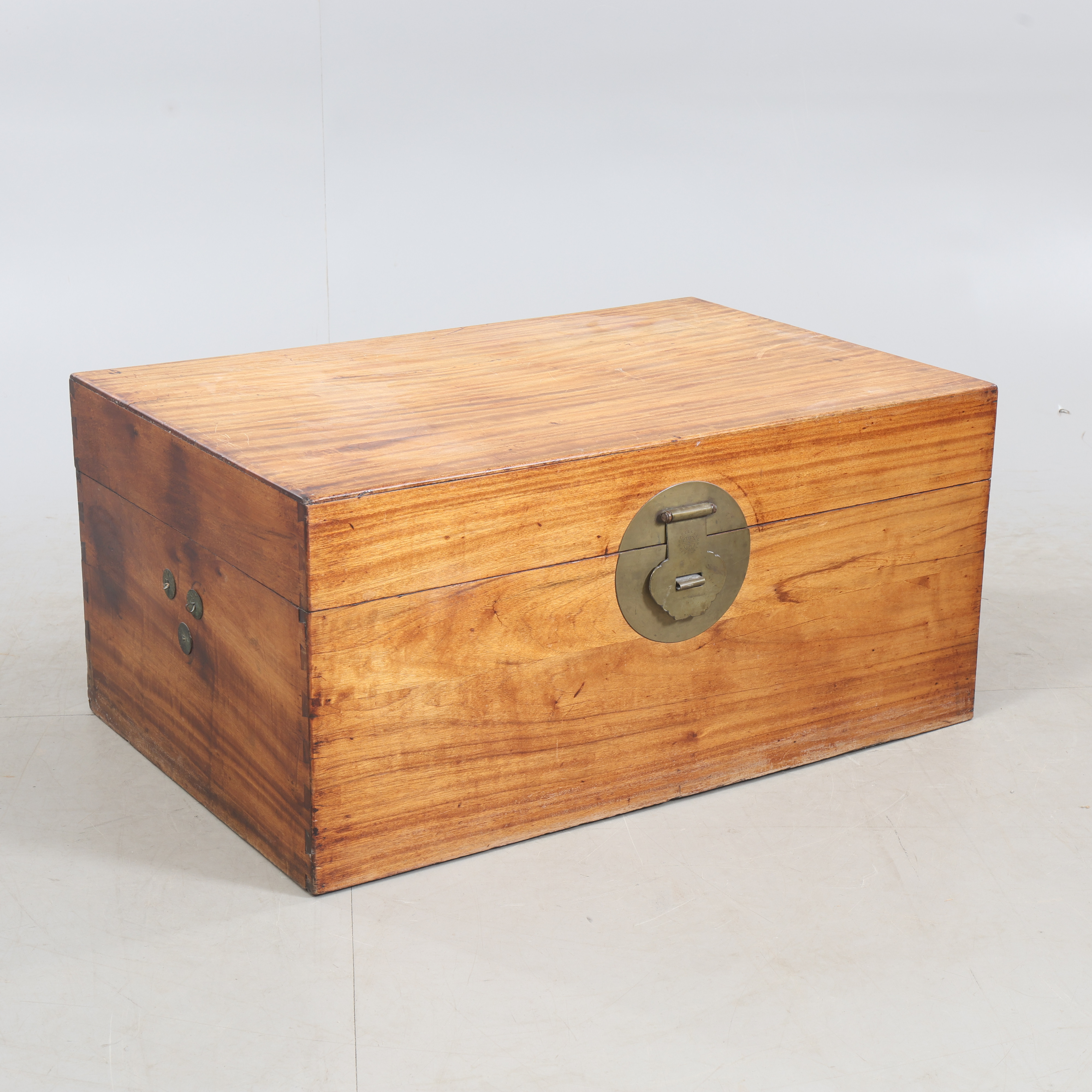 KISTA, Kamferträ, asien, 1900-tal.