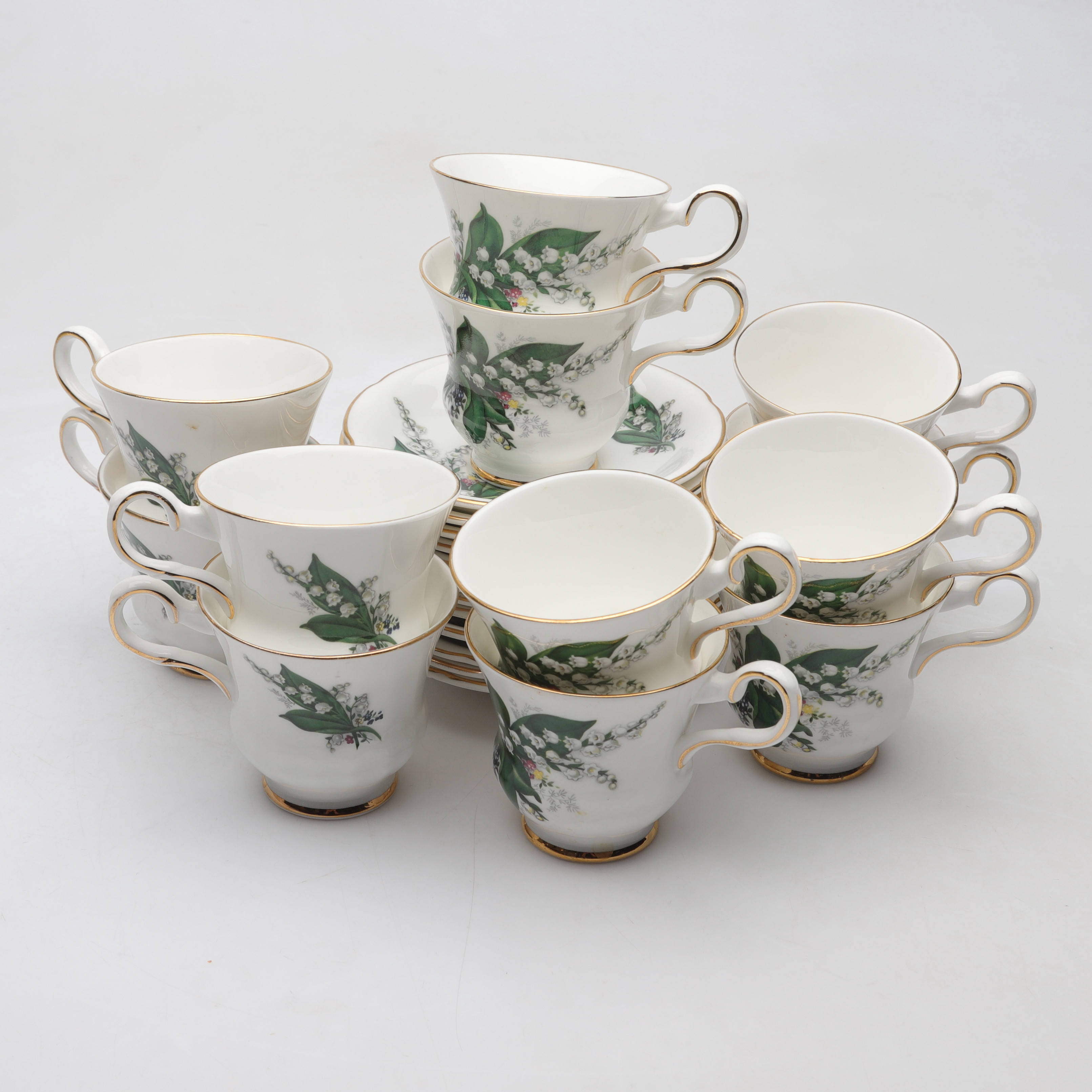 KAFFEKOPPAR, 12 st, porslin, "Liljekonvalj", Royal Grafton, England.