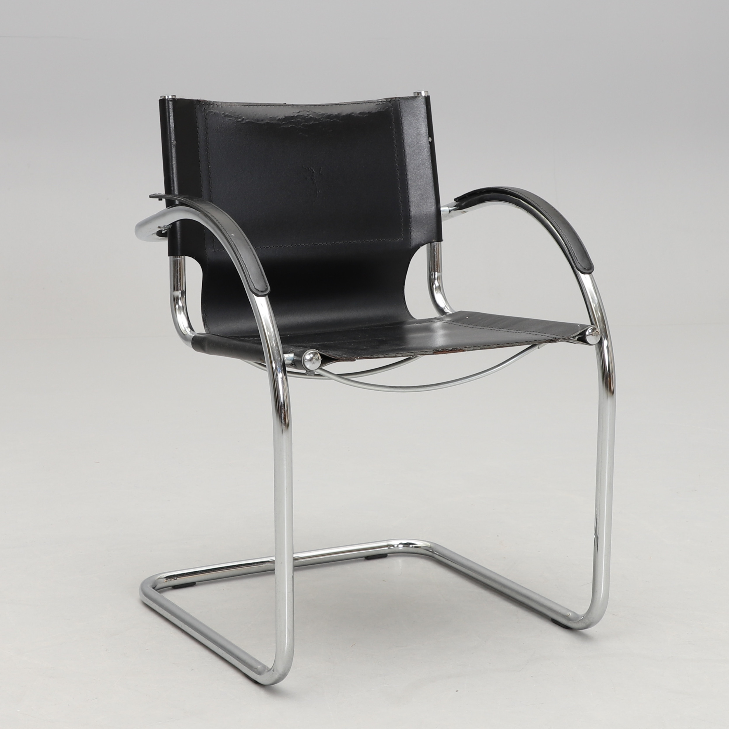 KARMSTOL, funkisstil, Italien, 1900-talets senare del.