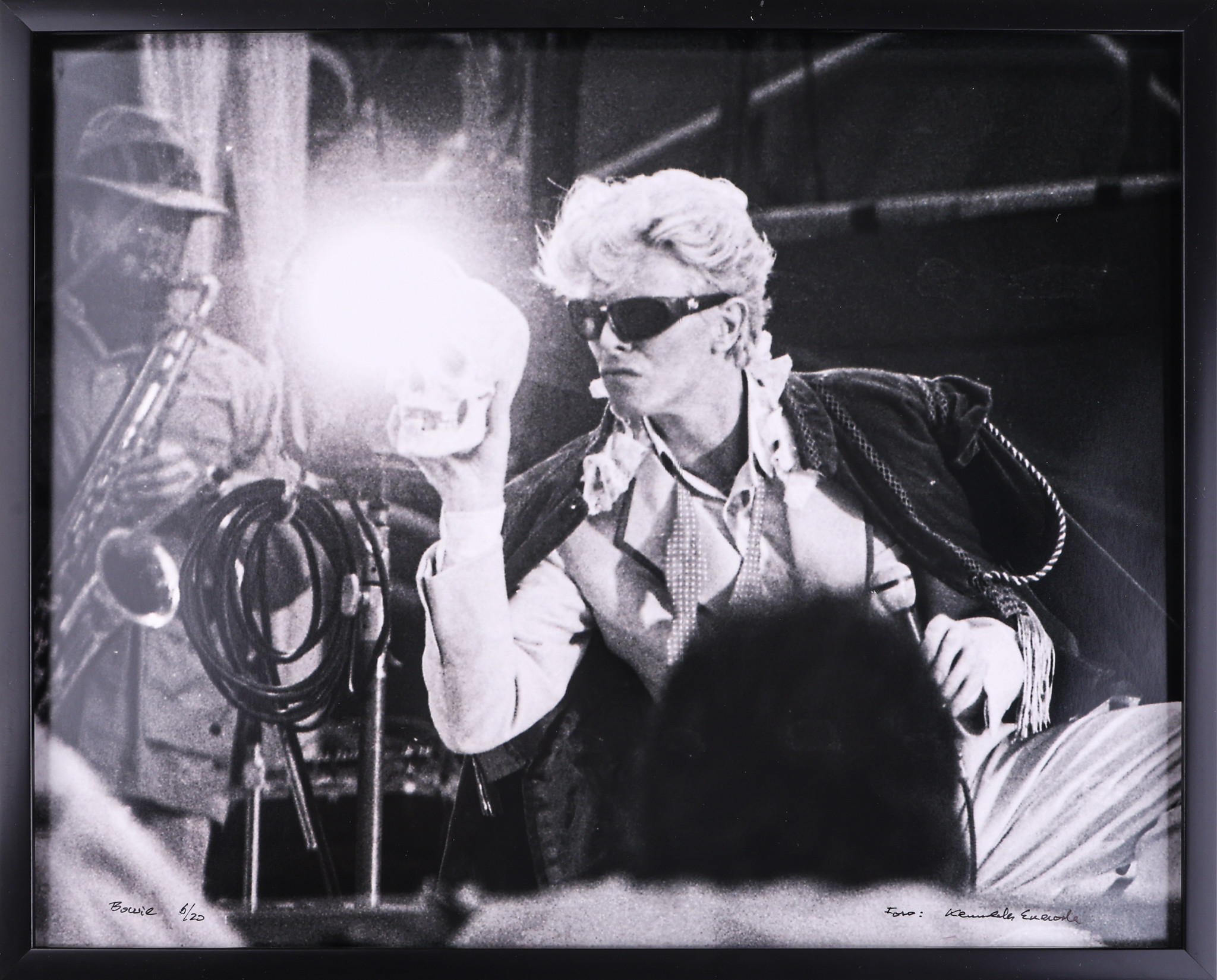 KENNETH ENEROTH. Fotografi, original, David Bowie, "Cracked actor", signerad samt numrerad 6/20, Ullevi 1983.