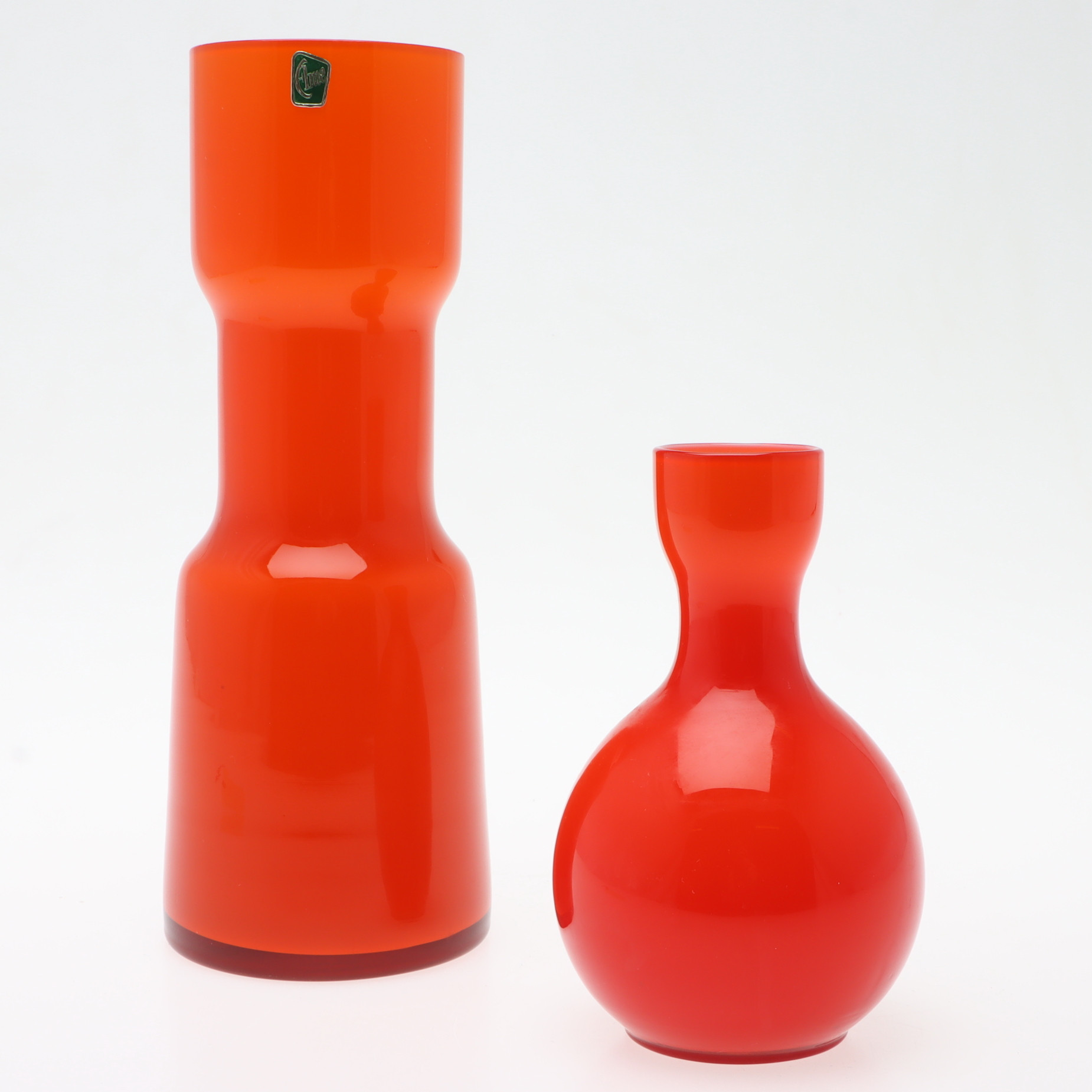 VASER, 2 st, röd-orange glas, Elme glasbruk.