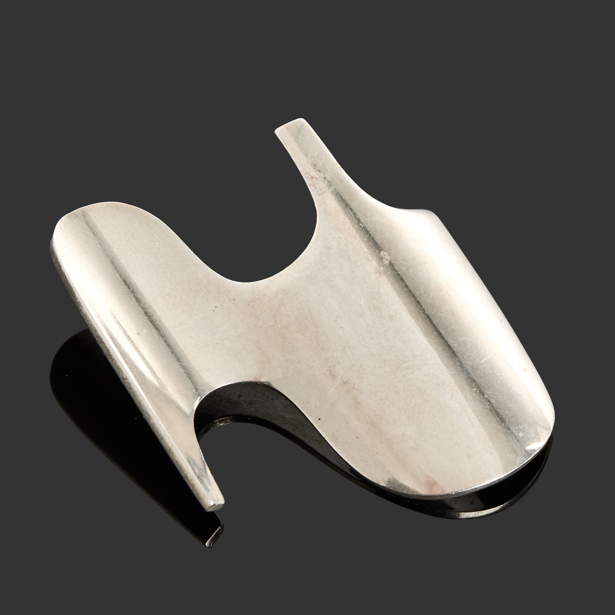 IBE DAHLQUIST (SVERIGE, 1924–1996). brosch för Georg Jensen, sterlingsilver, modell 362.