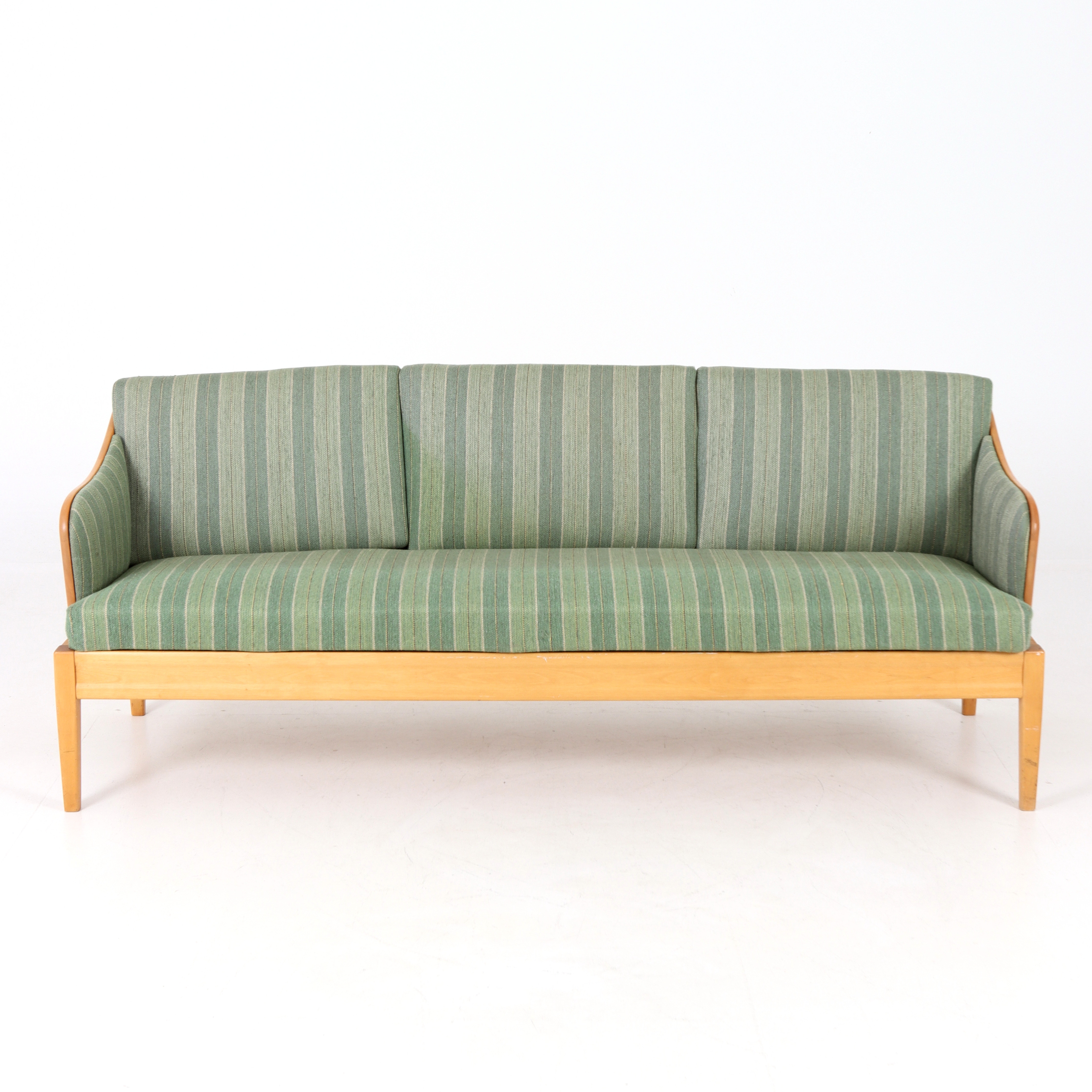 CARL MALMSTEN. Soffa "Gustavus", björk, AB O.H Sjögren, 1900-talets andra hälft.