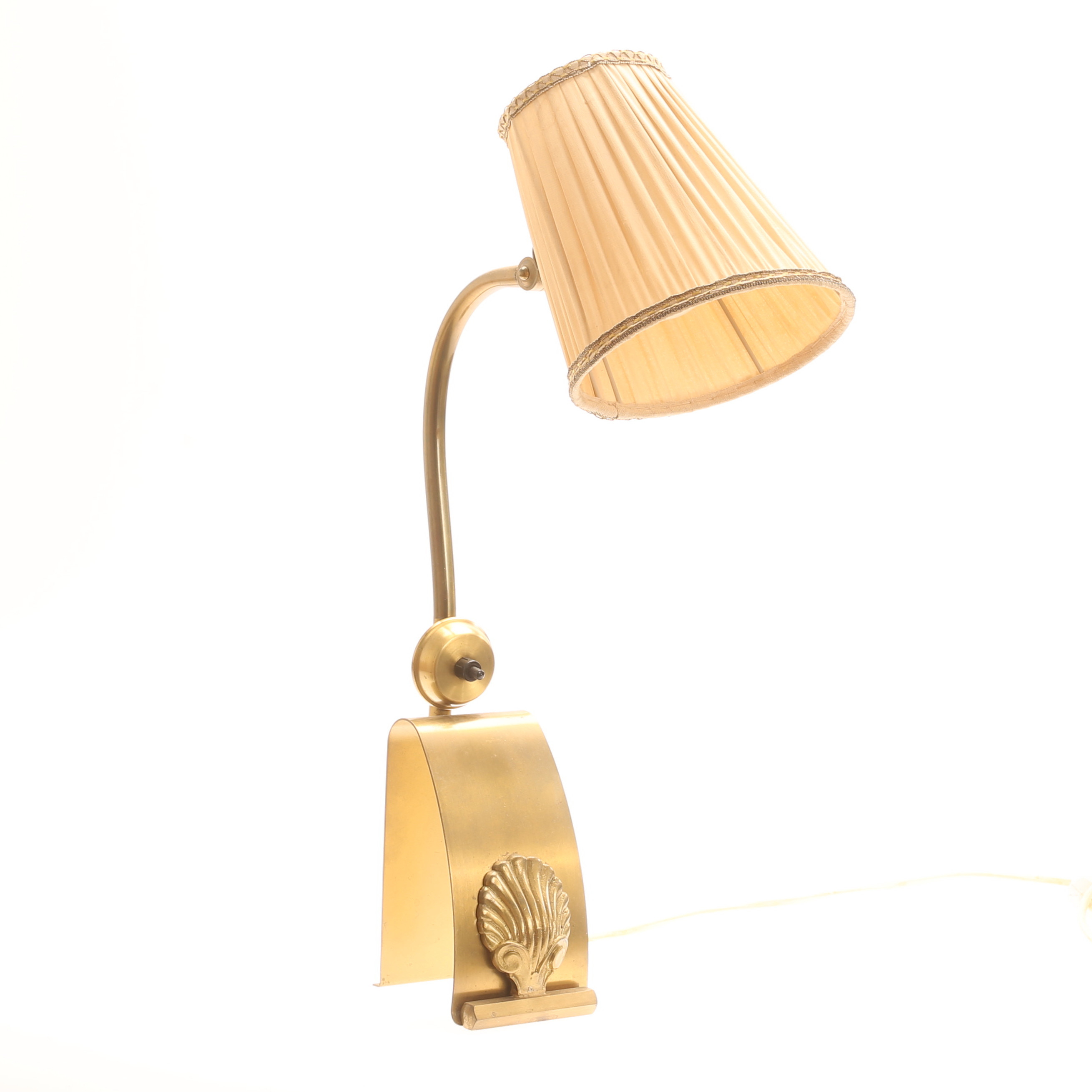 KLÄMLAMPA, mässing, Swedish Modern, 1900-talets första hälft.
