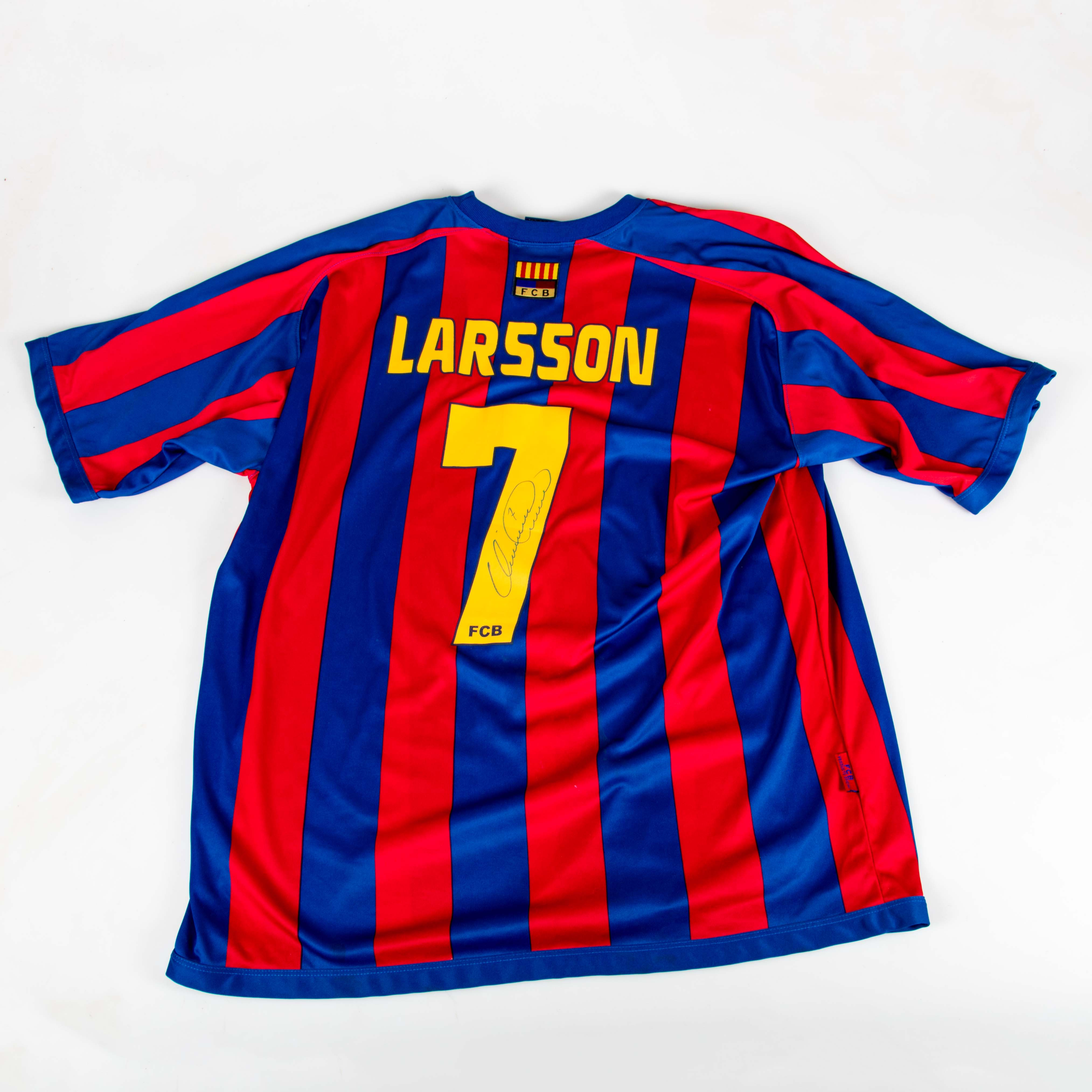 HENRIK LARSSON. Signerad Barcelona matchtröja.