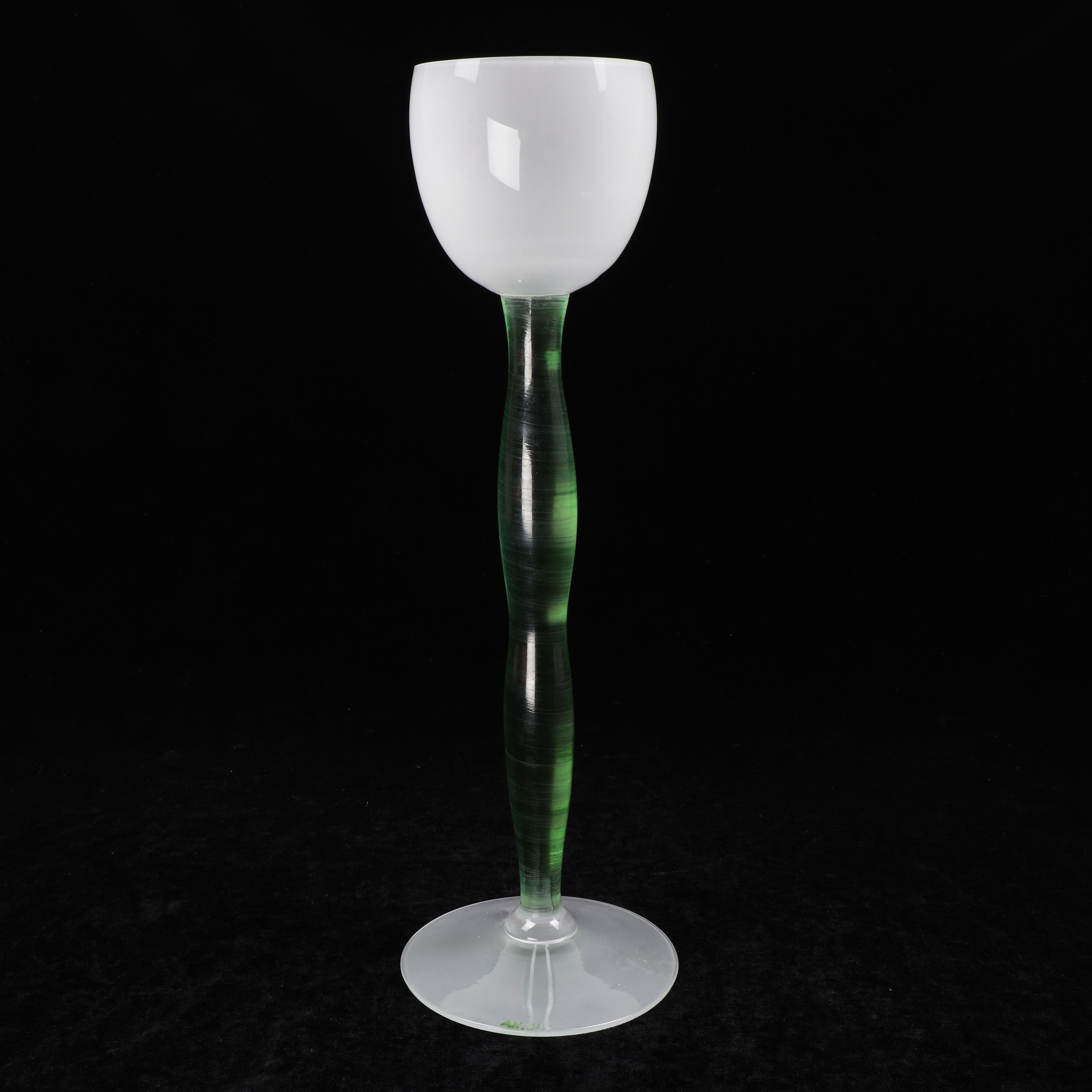 ANNE NILSSON. Pokal, glas, Orrefors, signerad i dekor.