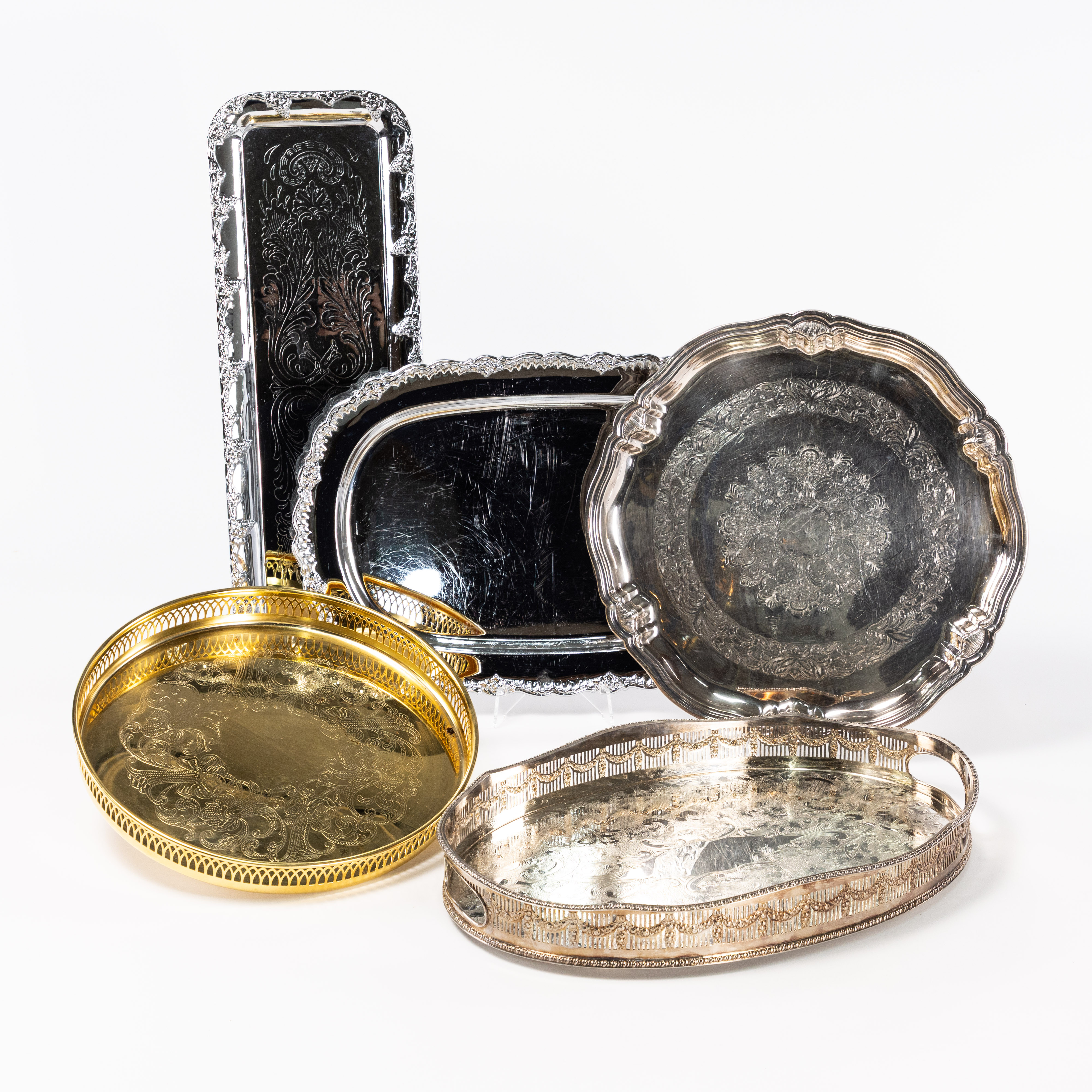 FAT. 5 st, nysilver, mässing, bl a England.