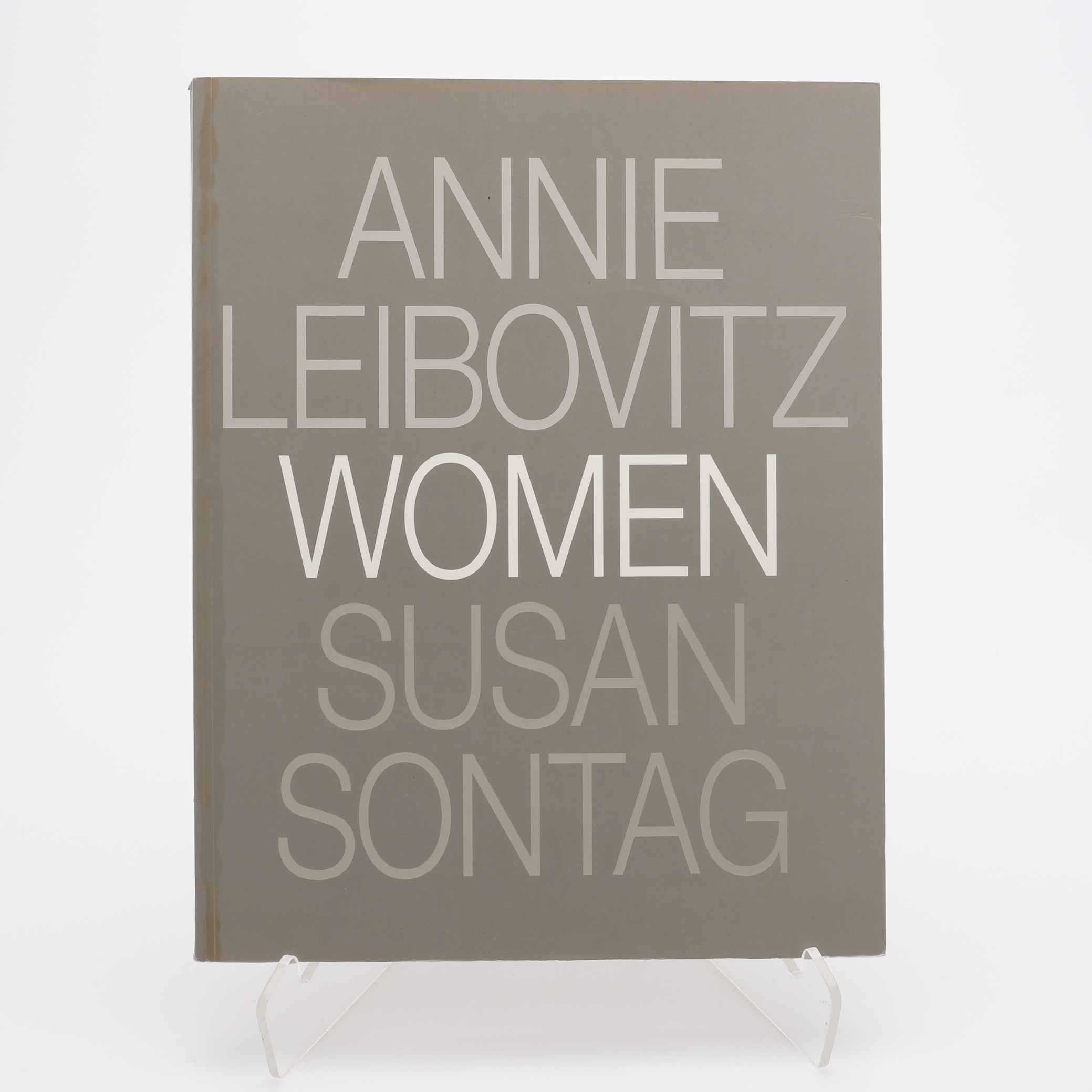 FOTO. DEN AMERIKANSKE FOTOGRAFEN ANNIE LEIBOVITZ "WOMEN", 2000.