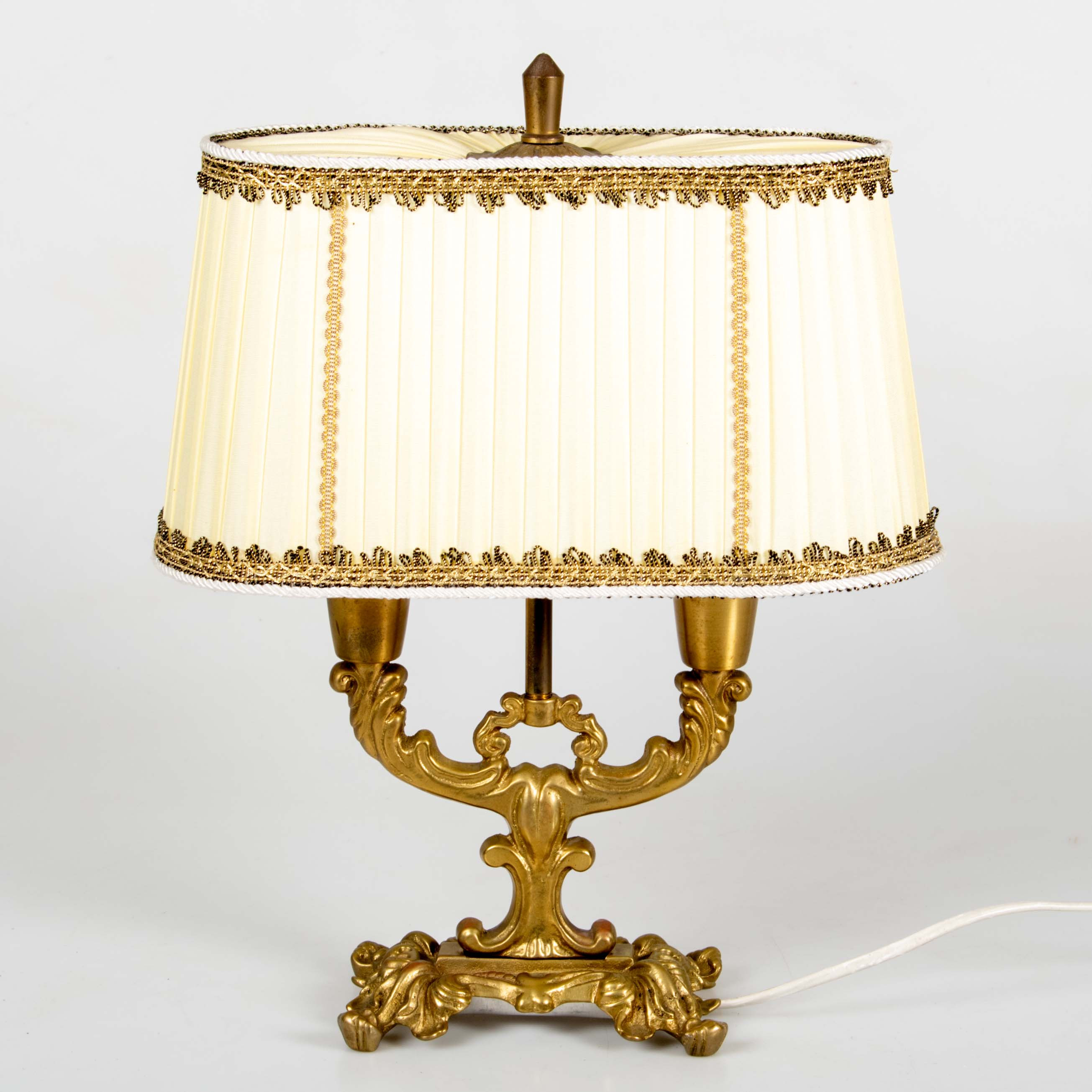 BORDSLAMPA, bouillotte-modell, mässing, 1900-talets andra hälft.