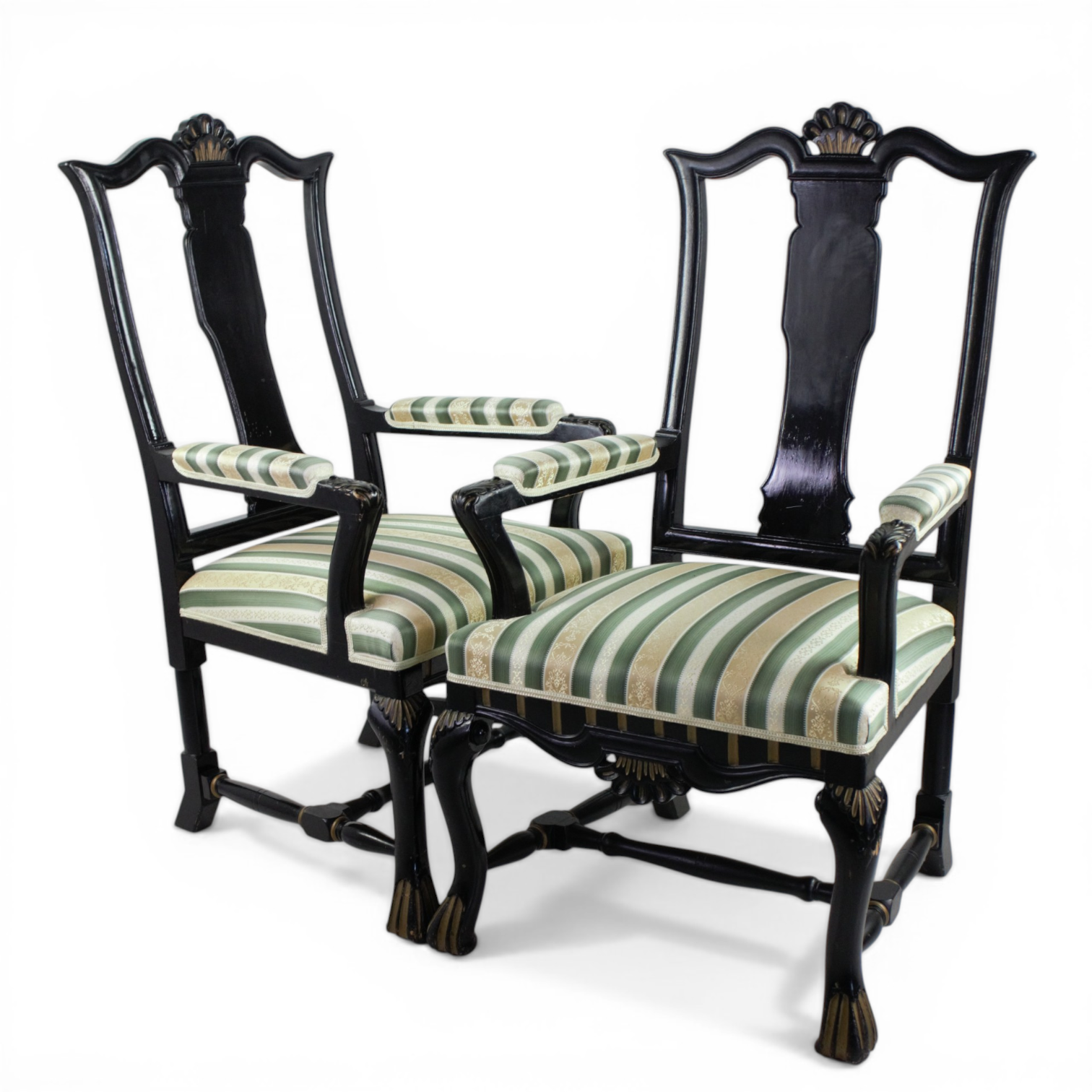 KARMSTOLAR, ett par, barockstil, bemålat trä, tygklädda armlän och sits, 1800-tal.