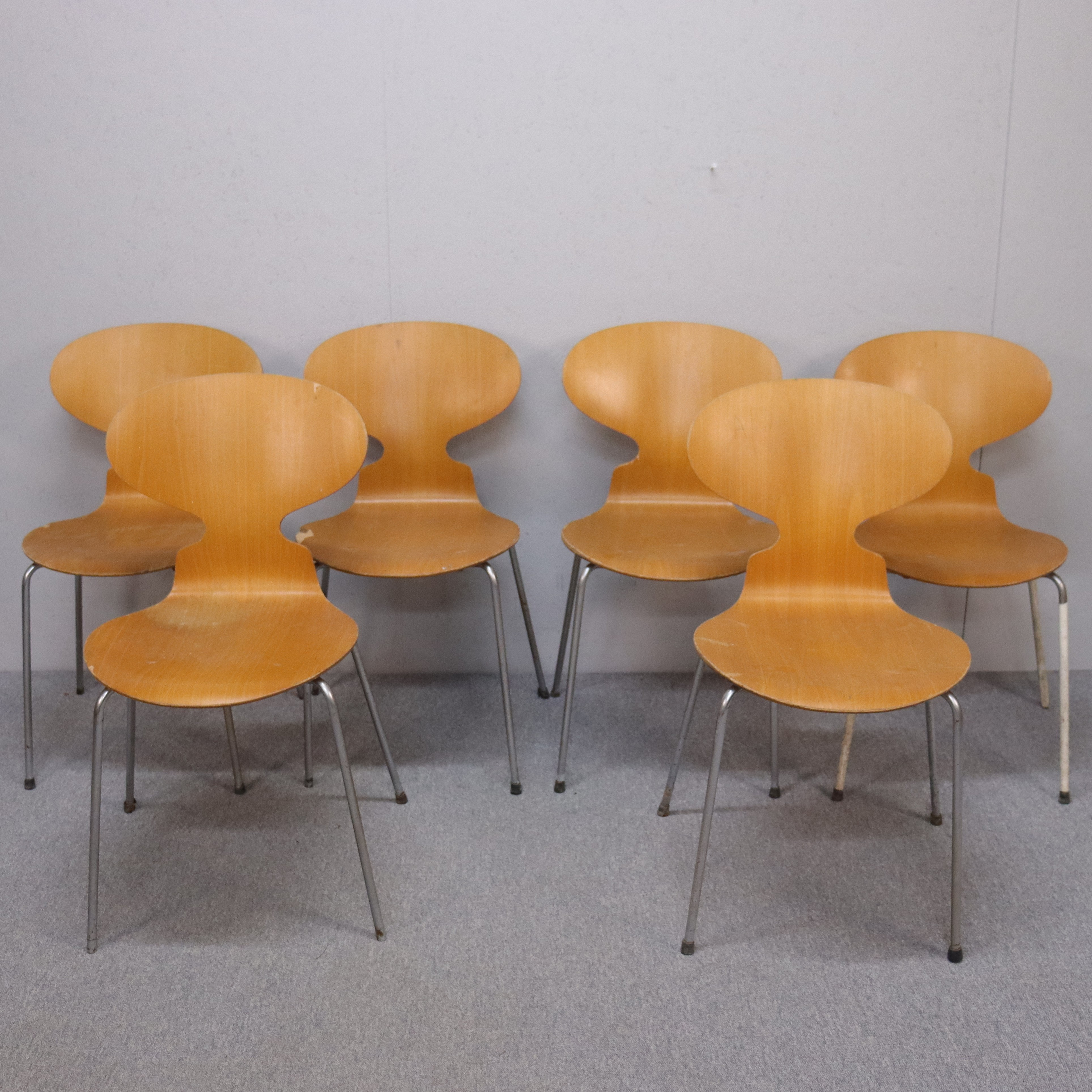 ARNE JACOBSEN. "Myran", stolar, Fritz Hansen, Danmark, 1960-tal, 6 st.
