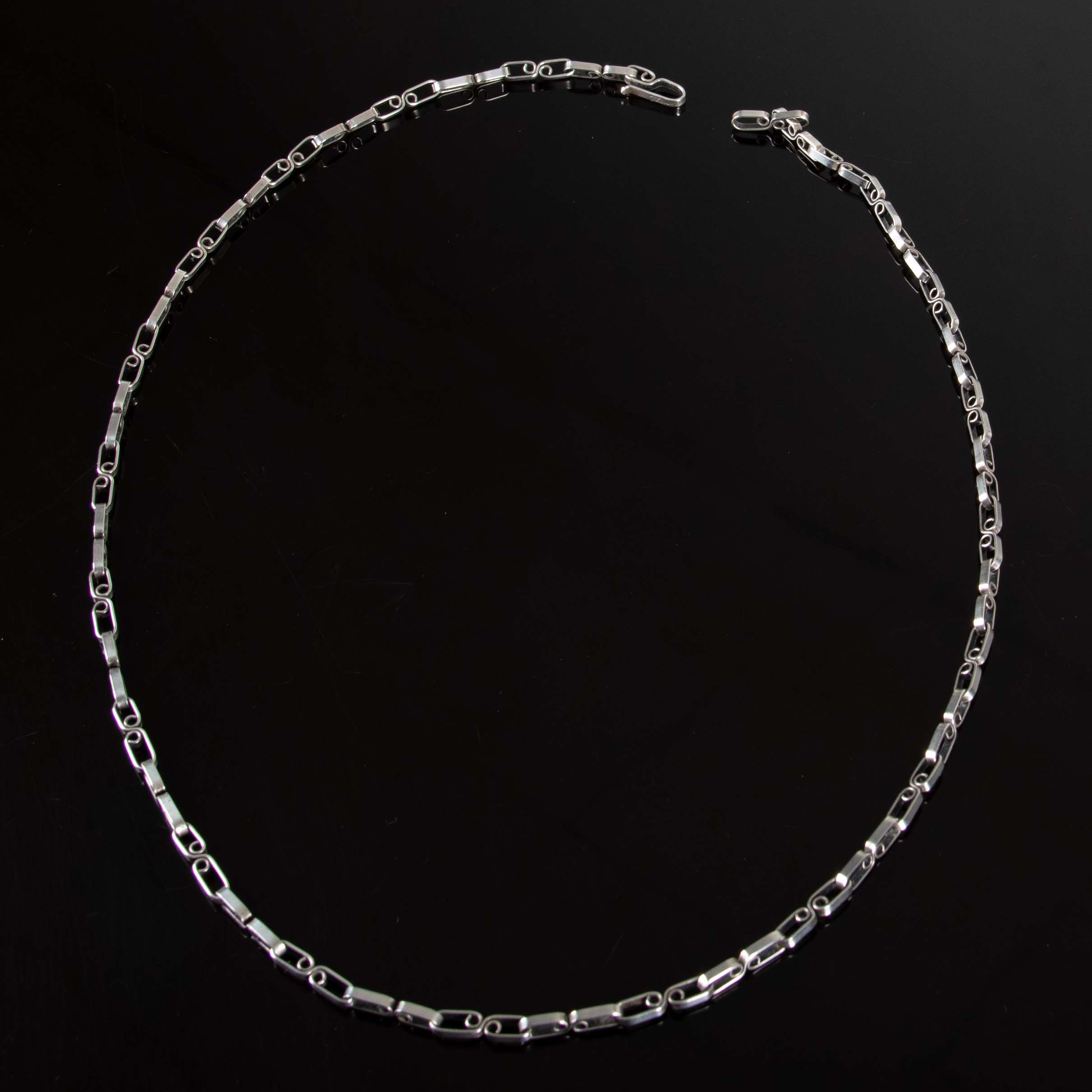 THERESIA HVORSLEV. Collier, "NIAGARA", sterlingsilver.