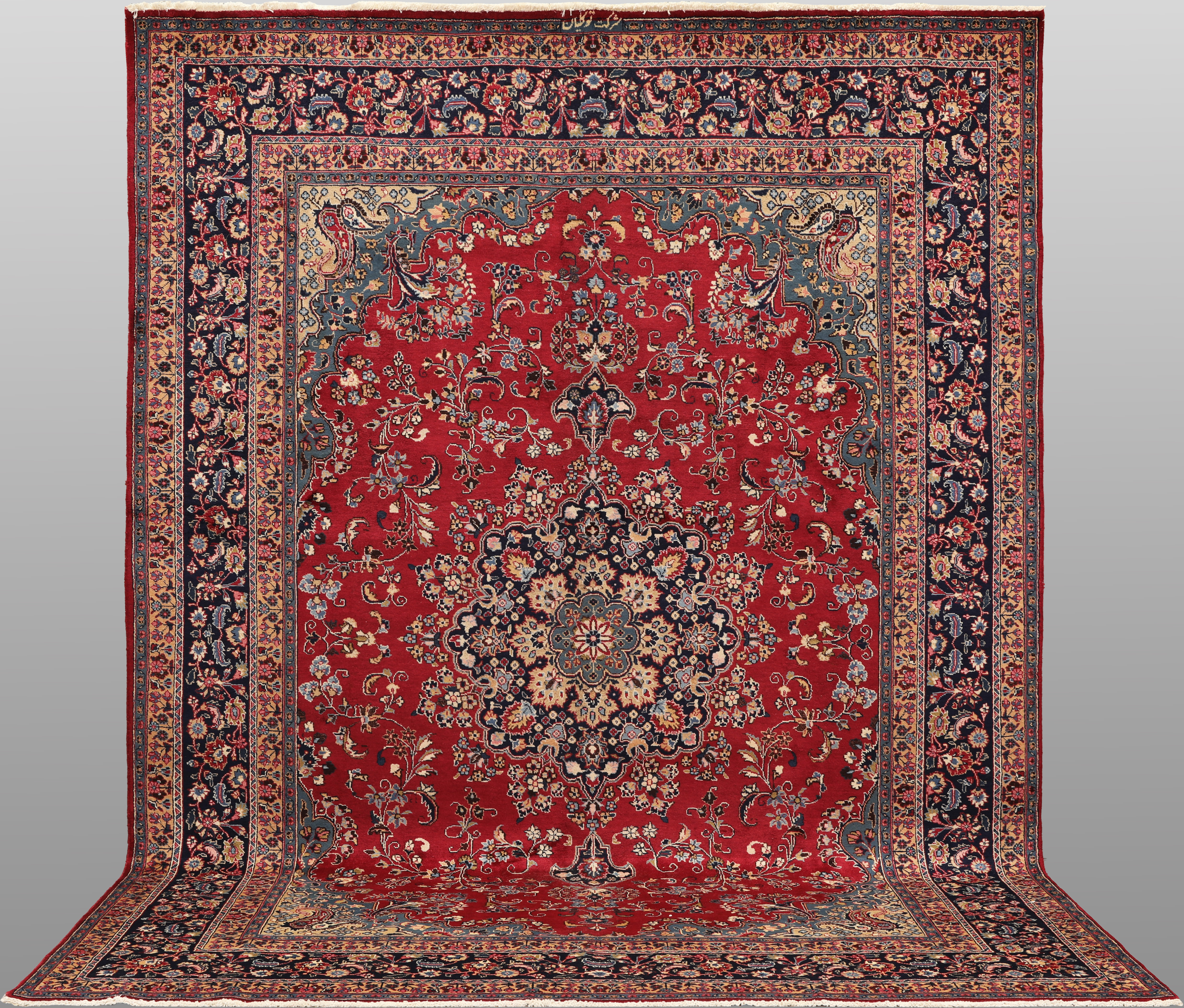 ORIENTMATTA. Sabzewar, signerad, 391 x 292 cm.