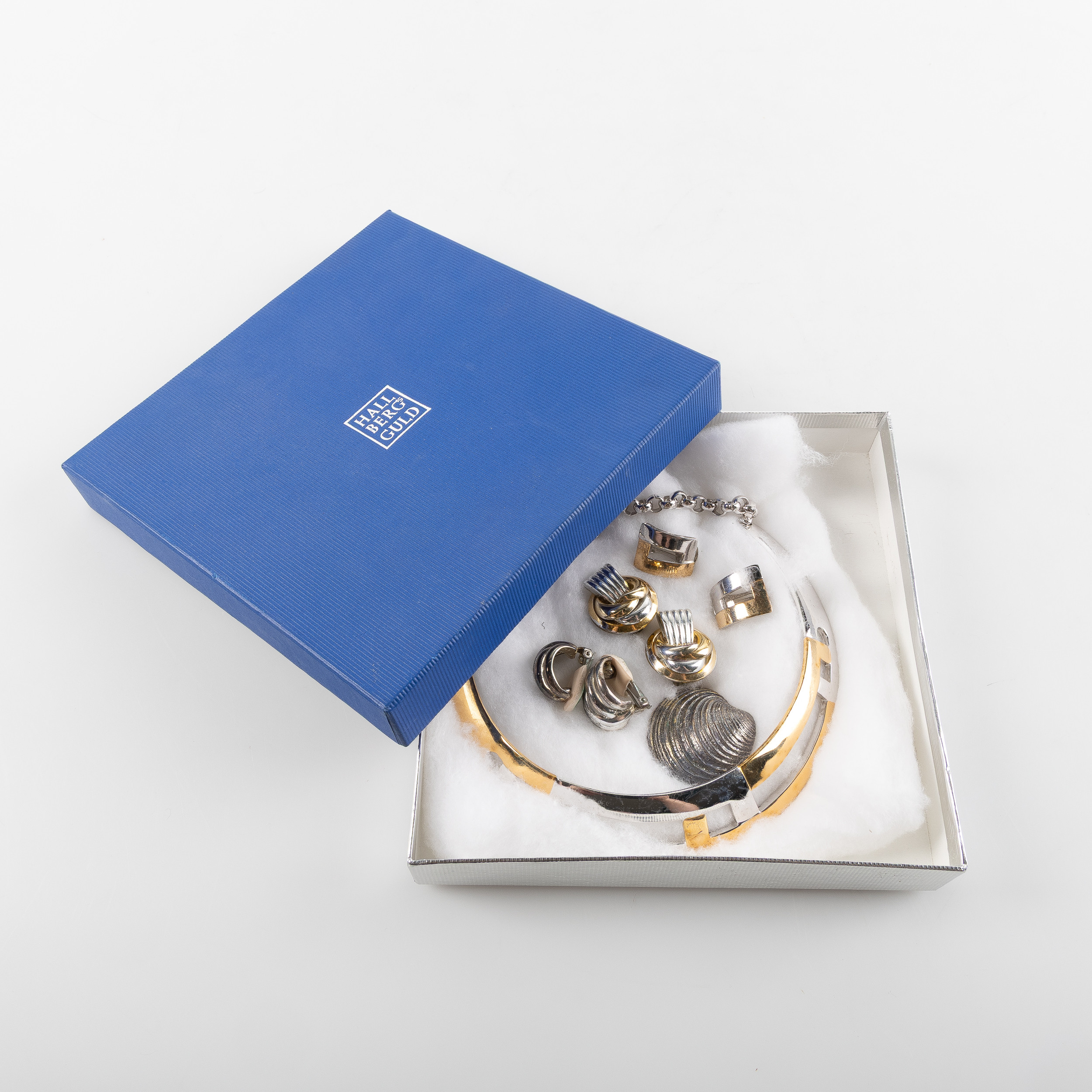 SAMLING BIJOUX, 8 delar, bl.a. Beauty Brass, Italien.